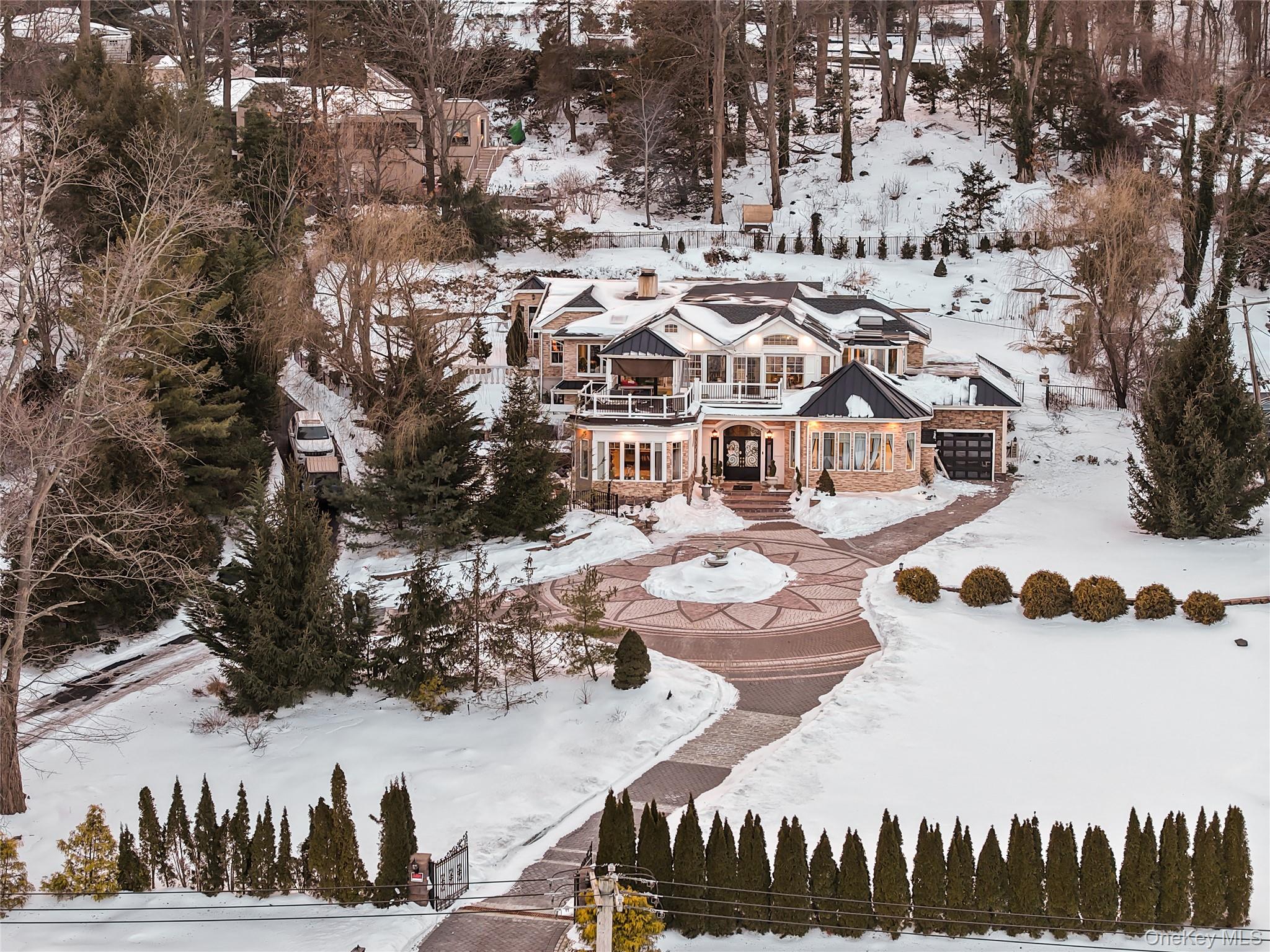 #4 photo, 333 E Shore Road, 롱 아일랜드 Kings Point , NY 11023