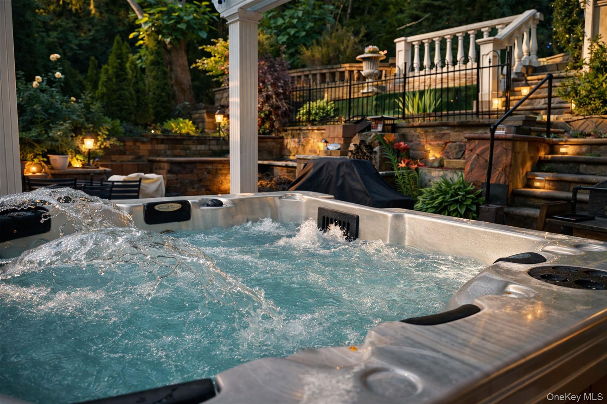 #7 photo, 333 E Shore Road, 롱 아일랜드 Kings Point , NY 11023