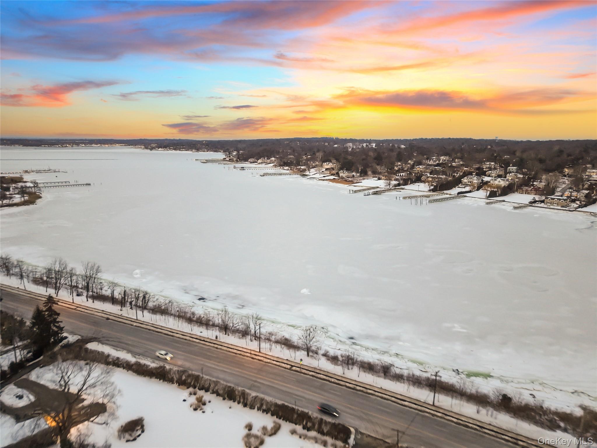 #8 photo, 333 E Shore Road, 롱 아일랜드 Kings Point , NY 11023