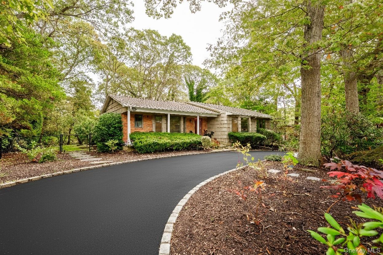 #2 photo, 54 Farmington Lane, Melville , NY 11747