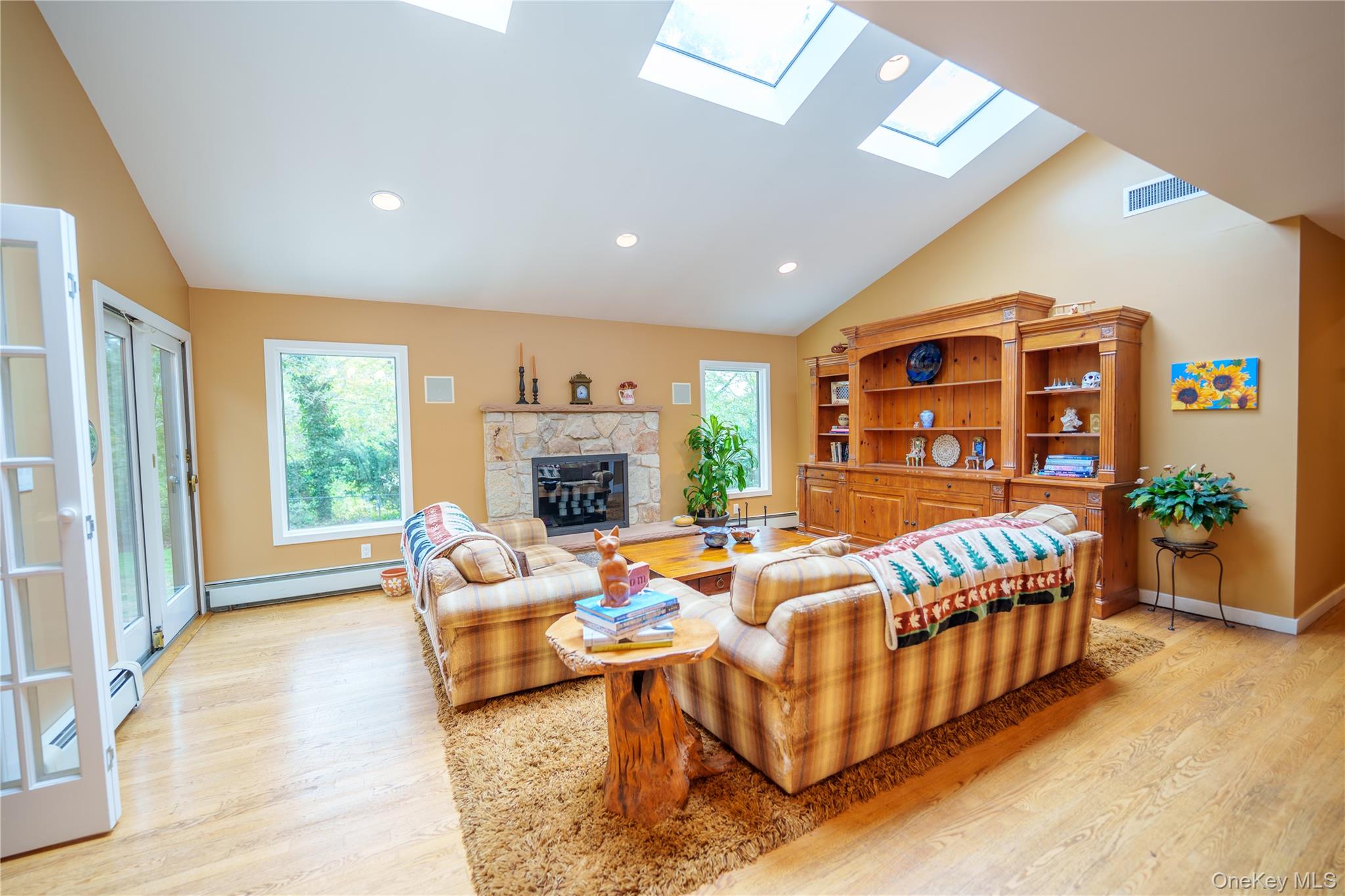 #8 photo, 54 Farmington Lane, Melville , NY 11747