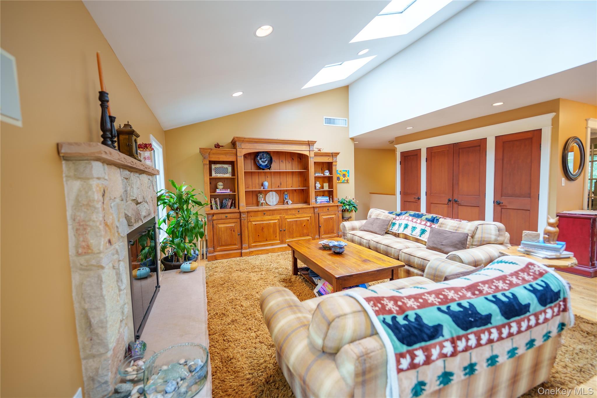 #9 photo, 54 Farmington Lane, Melville , NY 11747