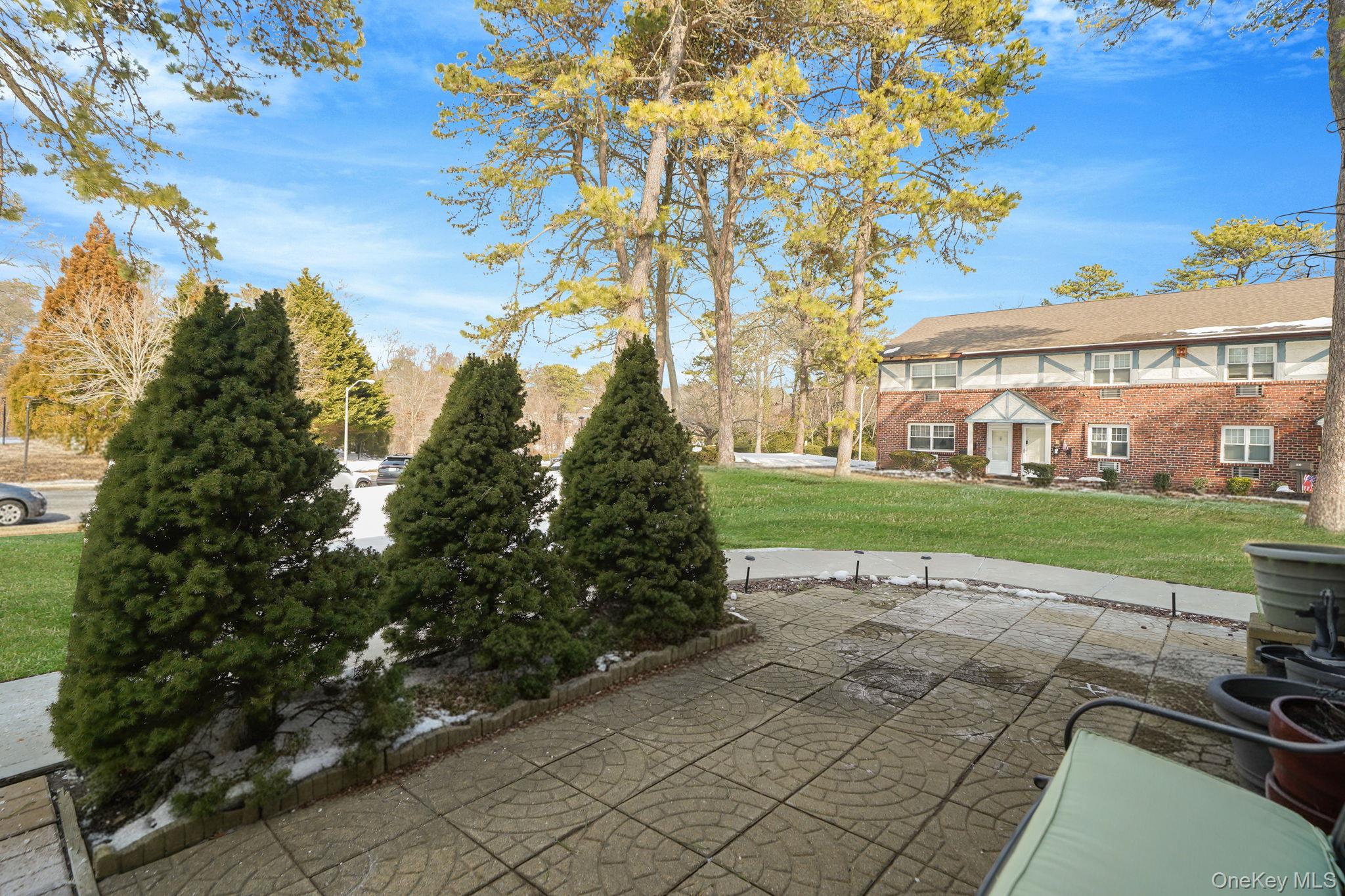 #5 photo, 14 Glen Hollow Drive, Саффолк ‖ Holtsville , NY 11742