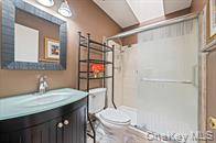 #33 photo, 105 Northgate Circle, Melville , NY 11747