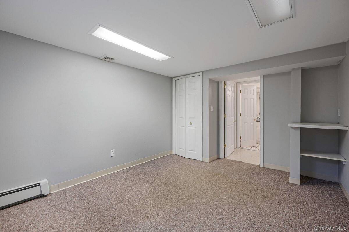 #26 photo, 1616 Madison Avenue, West Islip , NY 11795