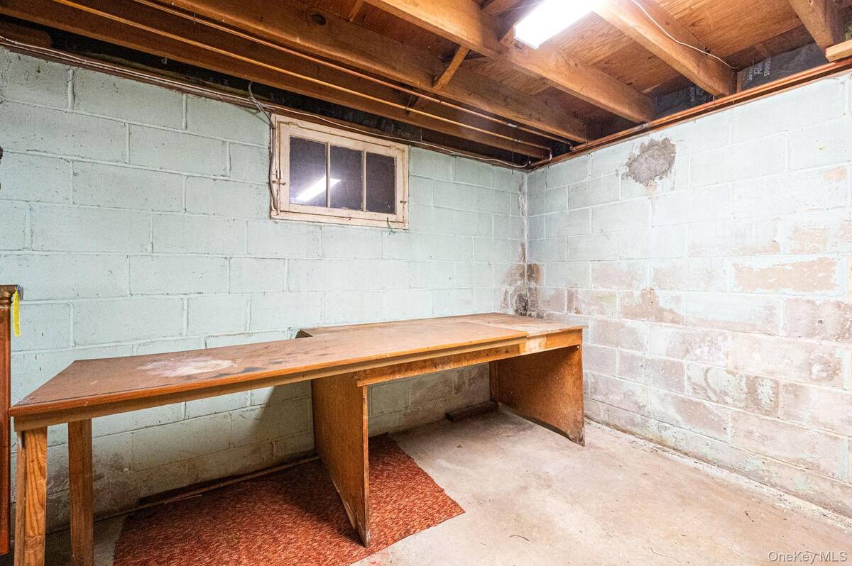 #30 photo, 1616 Madison Avenue, West Islip , NY 11795