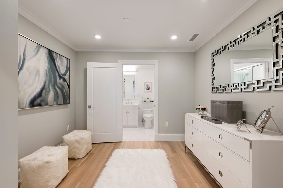 #5 photo, New York City, Sutton Place , NY 10022