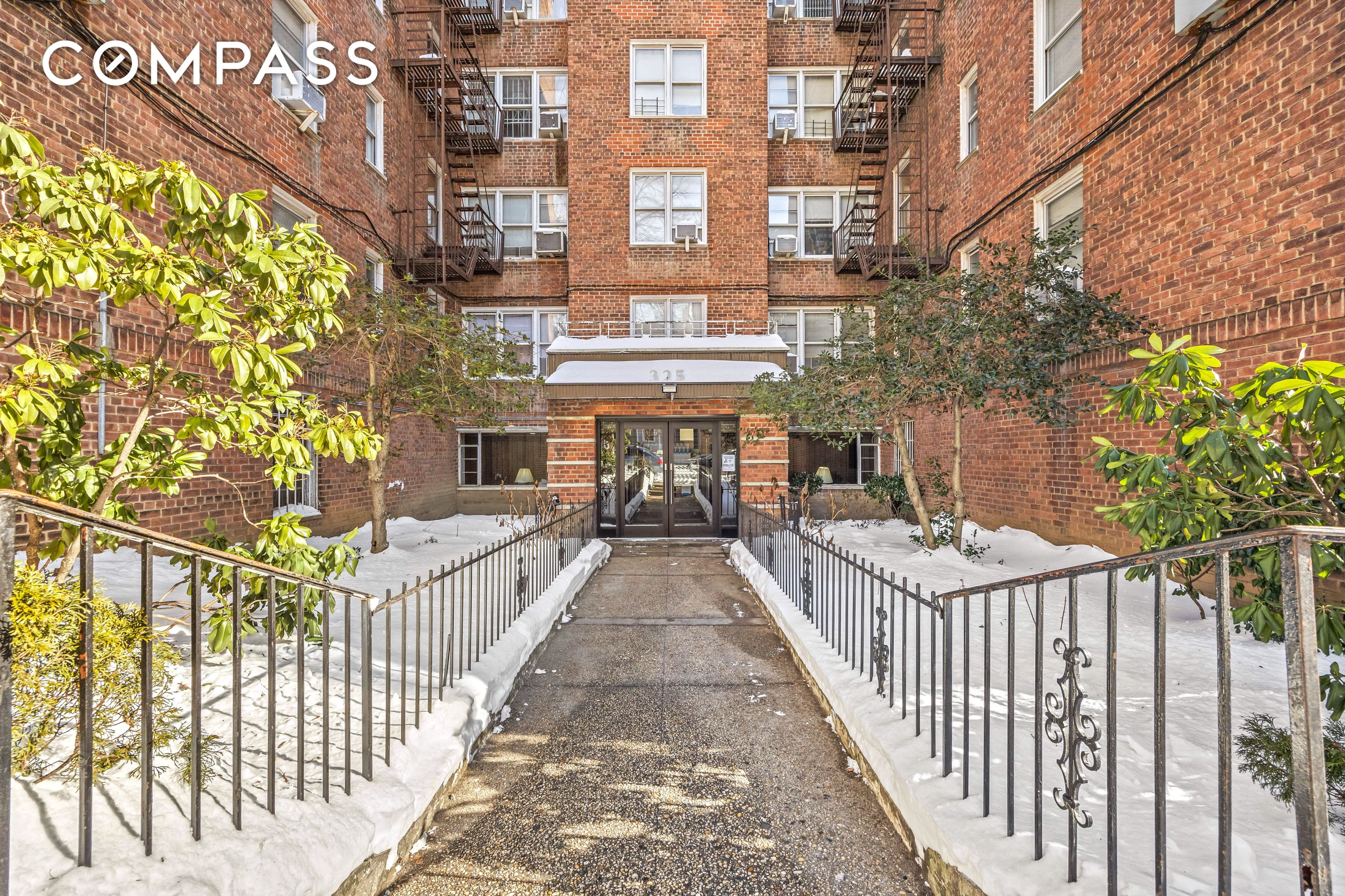 #16 photo, 325 E 201st Street, Bedford Park , NY 10458