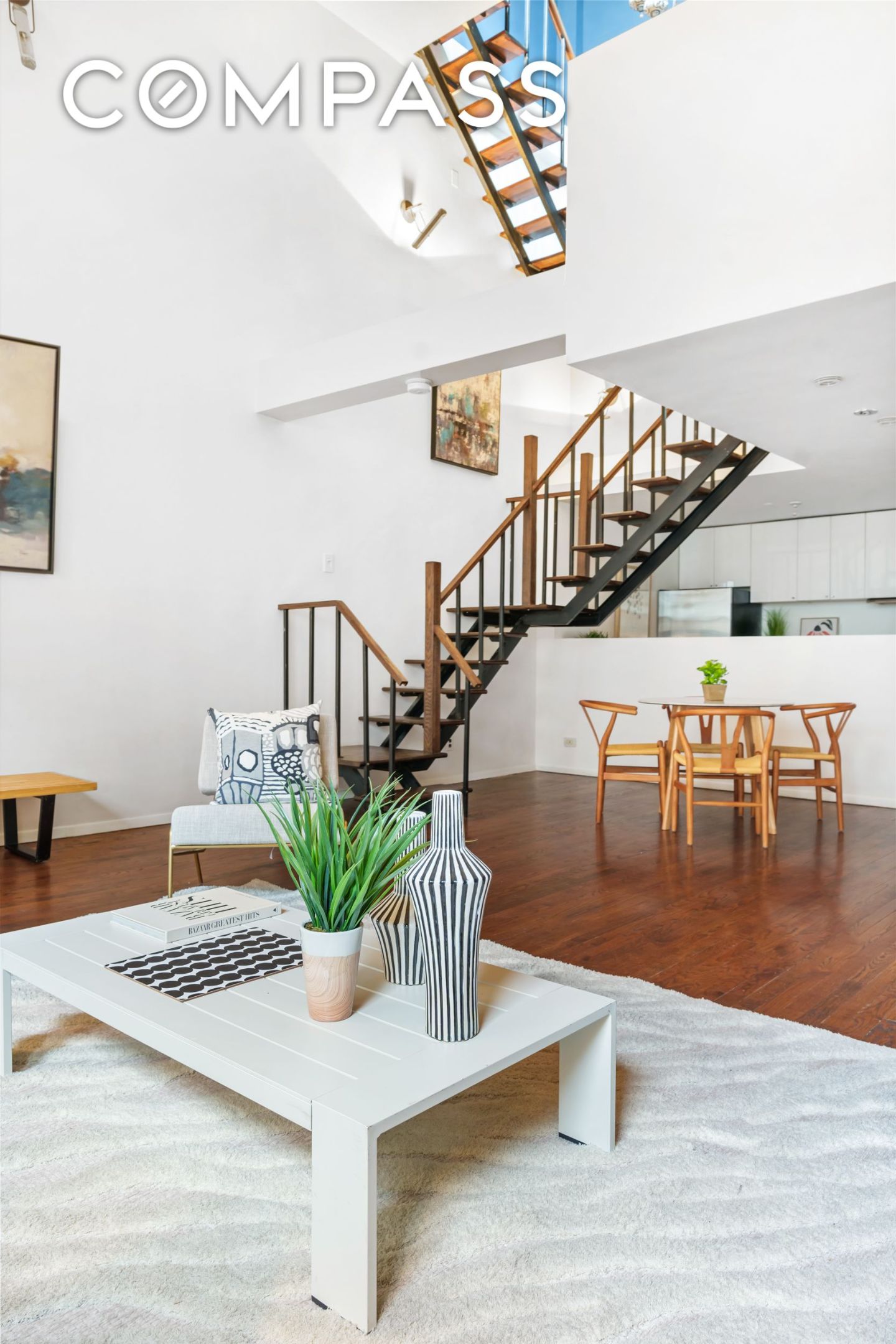 #6 photo, 214 E 9th Street, East Village , NY 10003