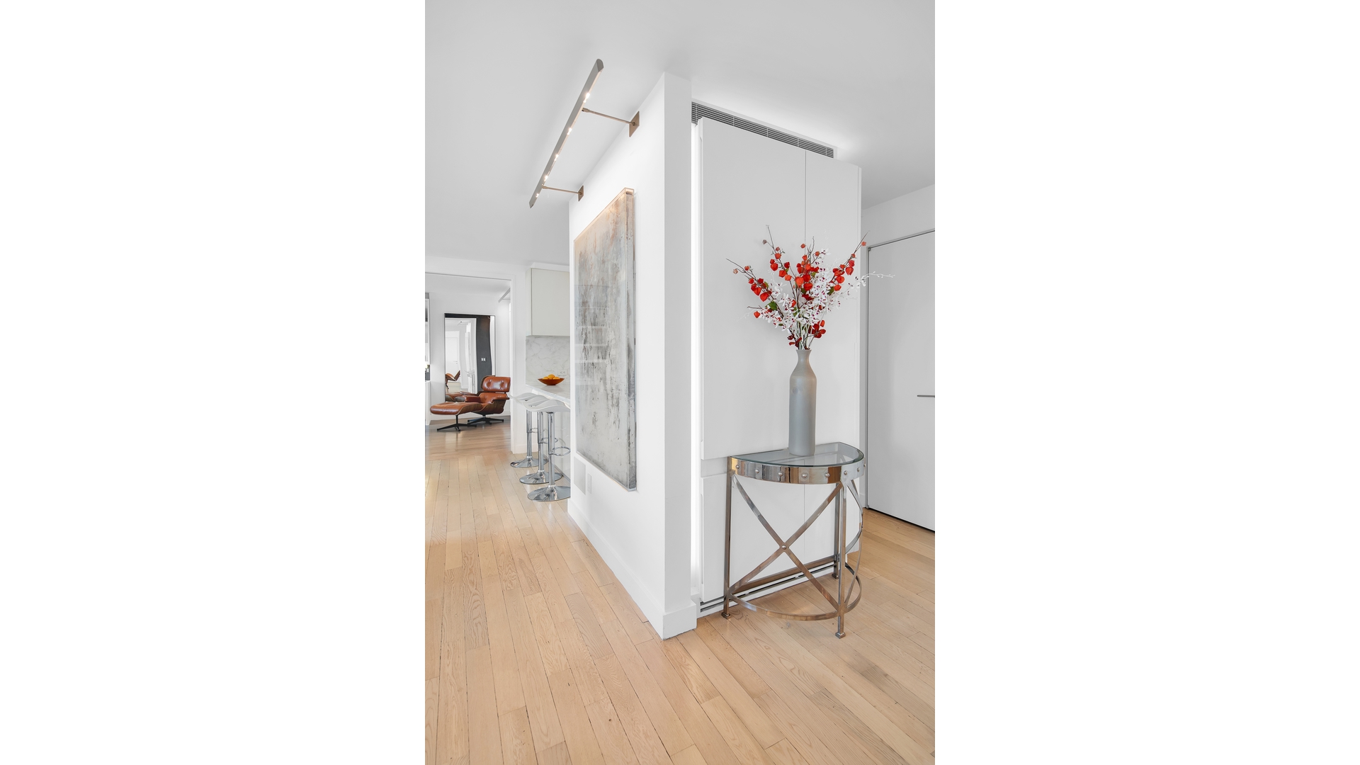 #10 photo, 322 W 57TH Street, Hell's Kitchen , NY 10019