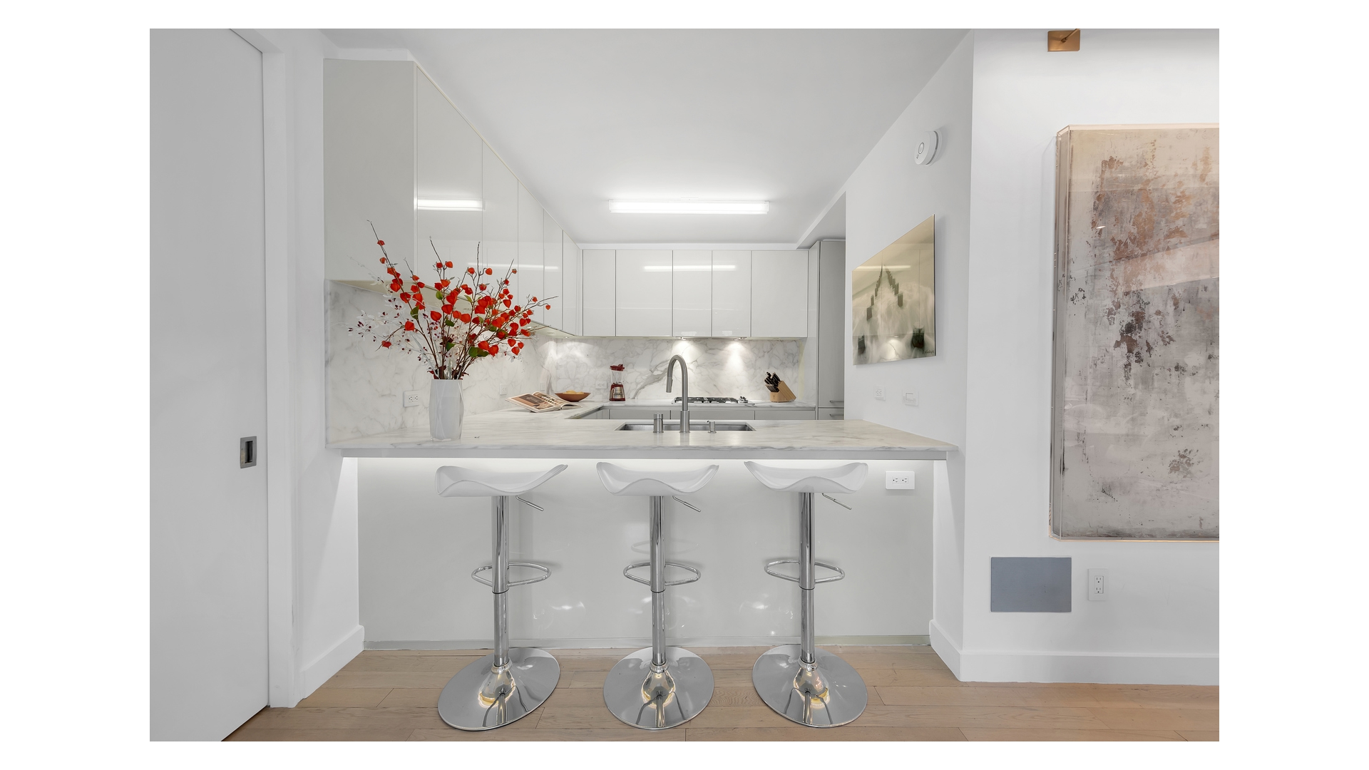 #8 photo, 322 W 57TH Street, Hell's Kitchen , NY 10019