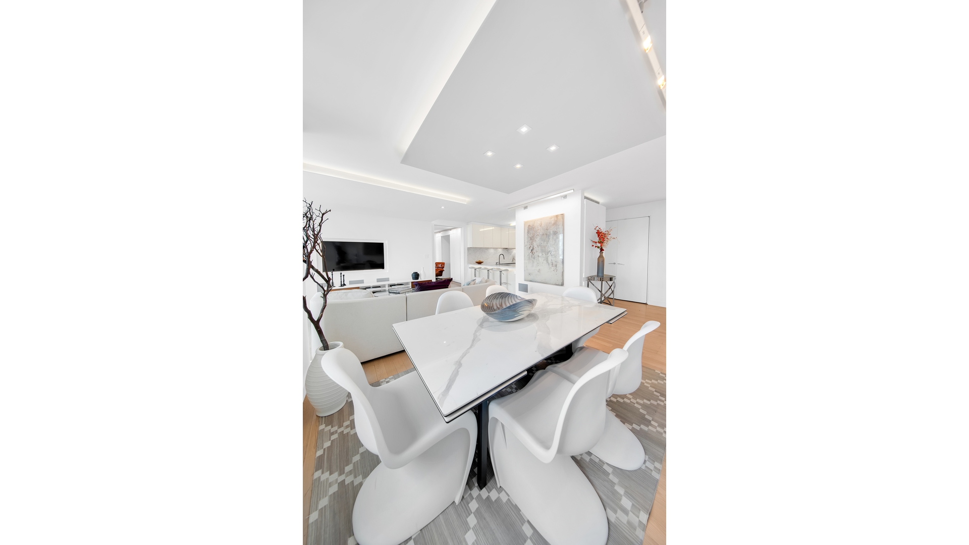 #9 photo, 322 W 57TH Street, Hell's Kitchen , NY 10019