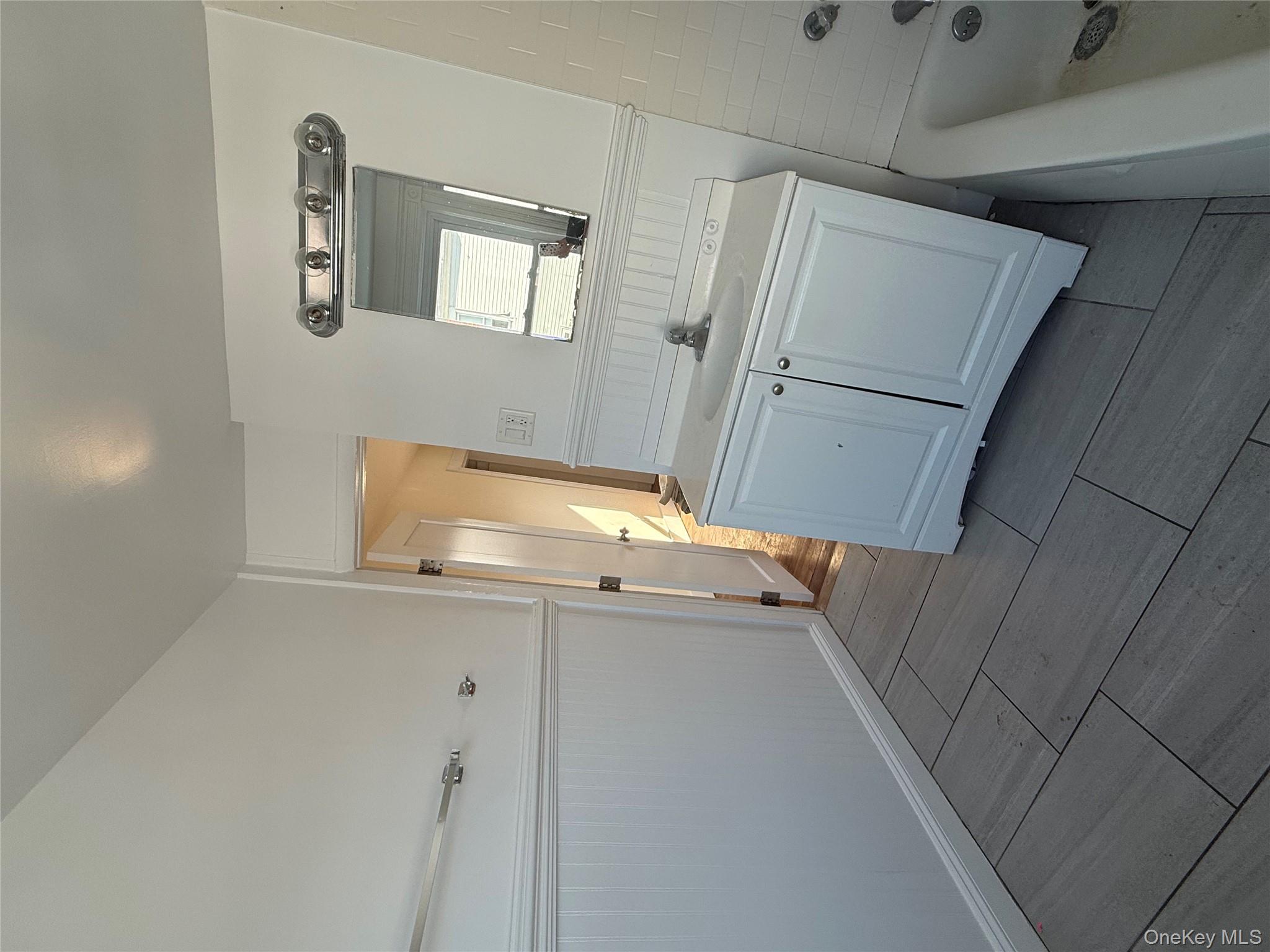 #5 photo, 22 Regent Street, Port Chester , NY 10573