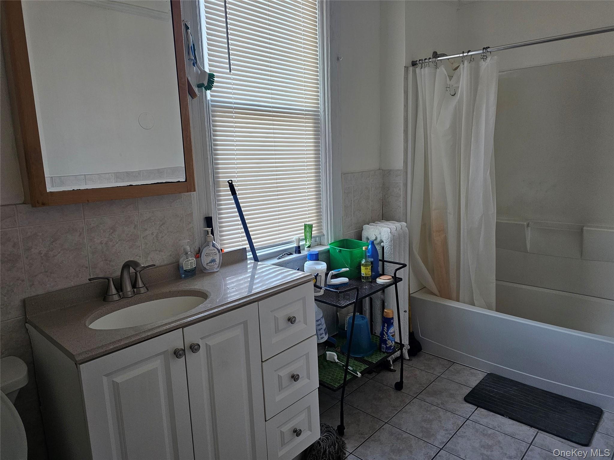 #12 photo, 178 N Broadway, Nyack , NY 10960