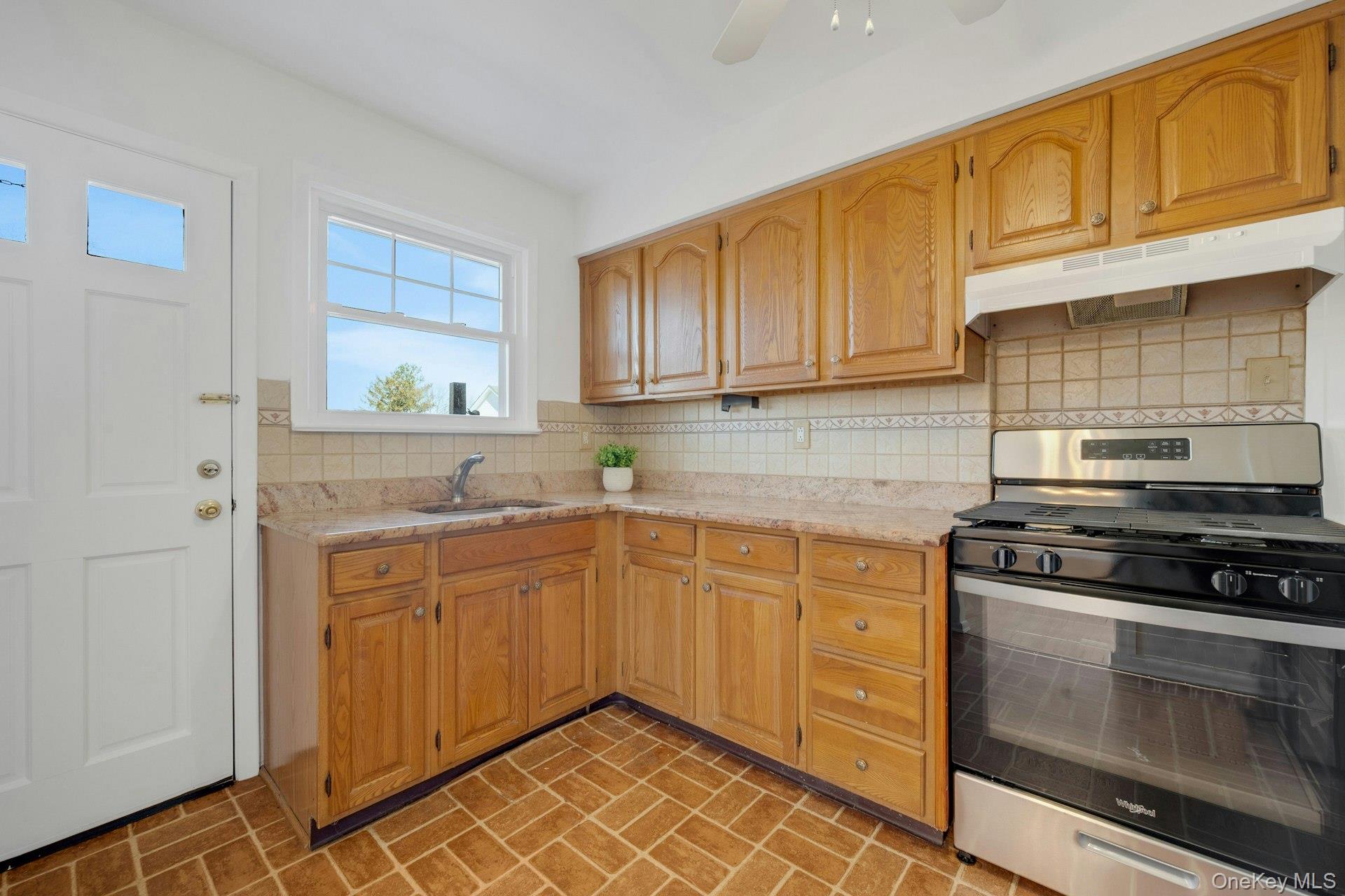 #15 photo, 37 Fowler Avenue, Yonkers , NY 10701