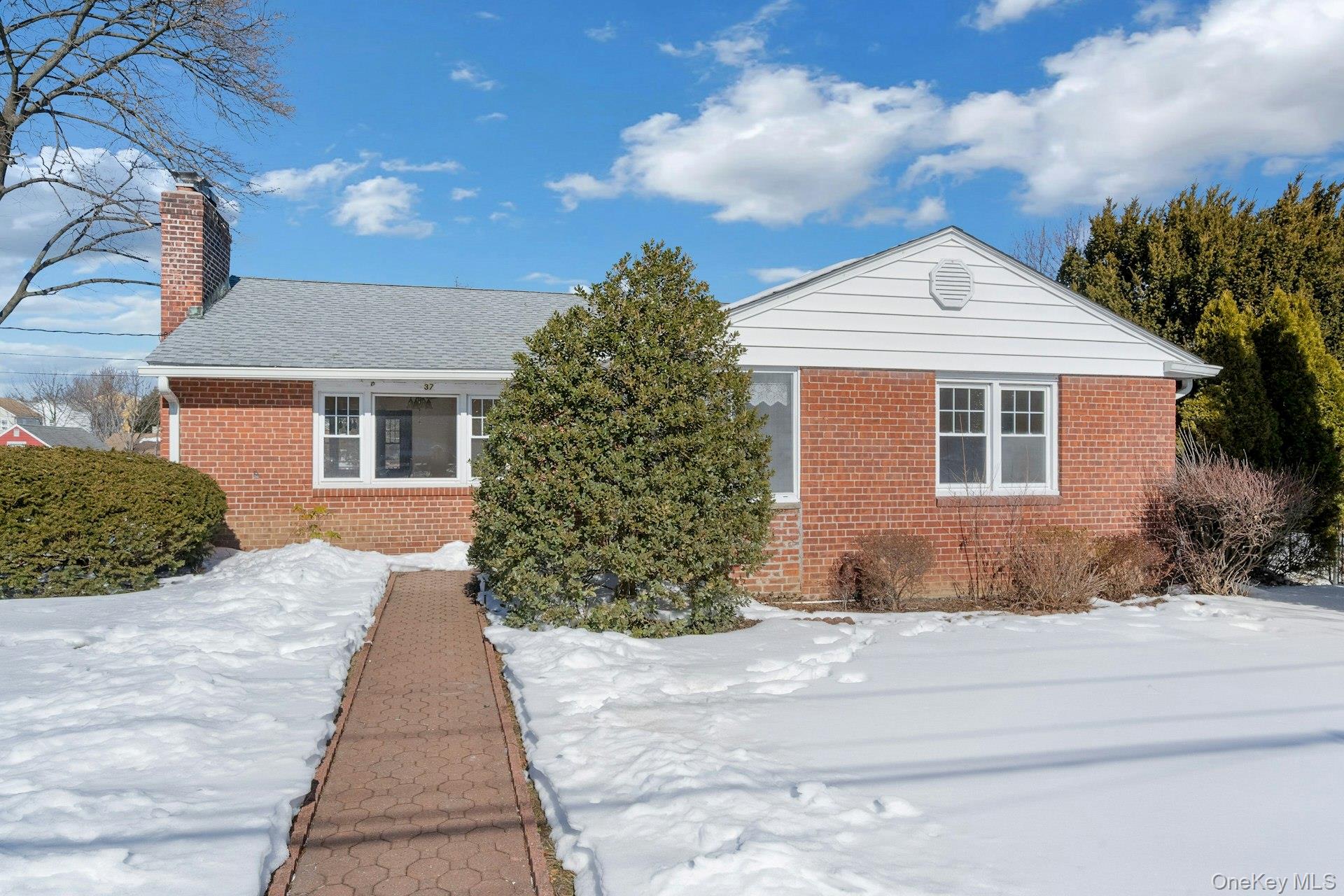 #2 photo, 37 Fowler Avenue, Yonkers , NY 10701