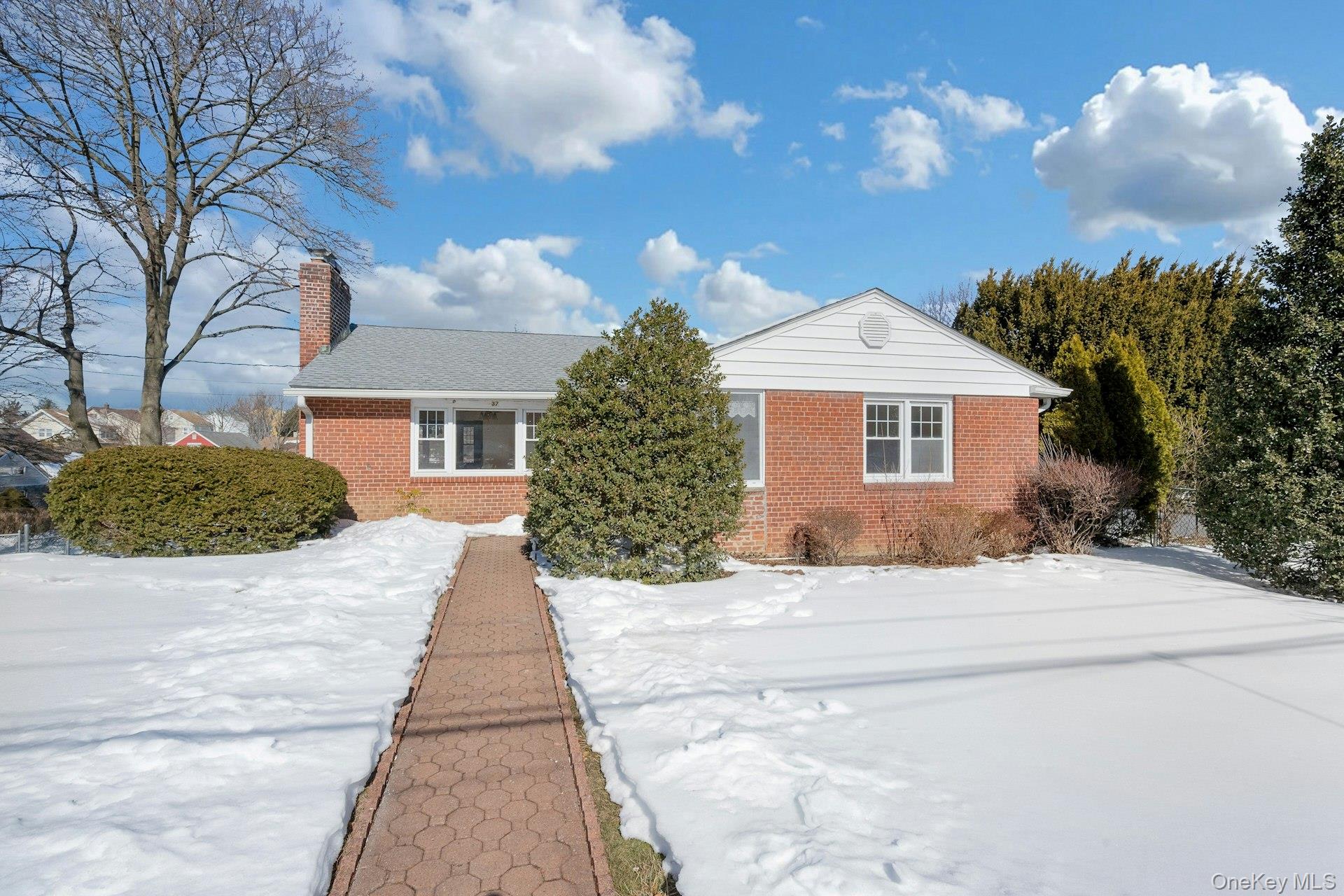 #3 photo, 37 Fowler Avenue, Yonkers , NY 10701