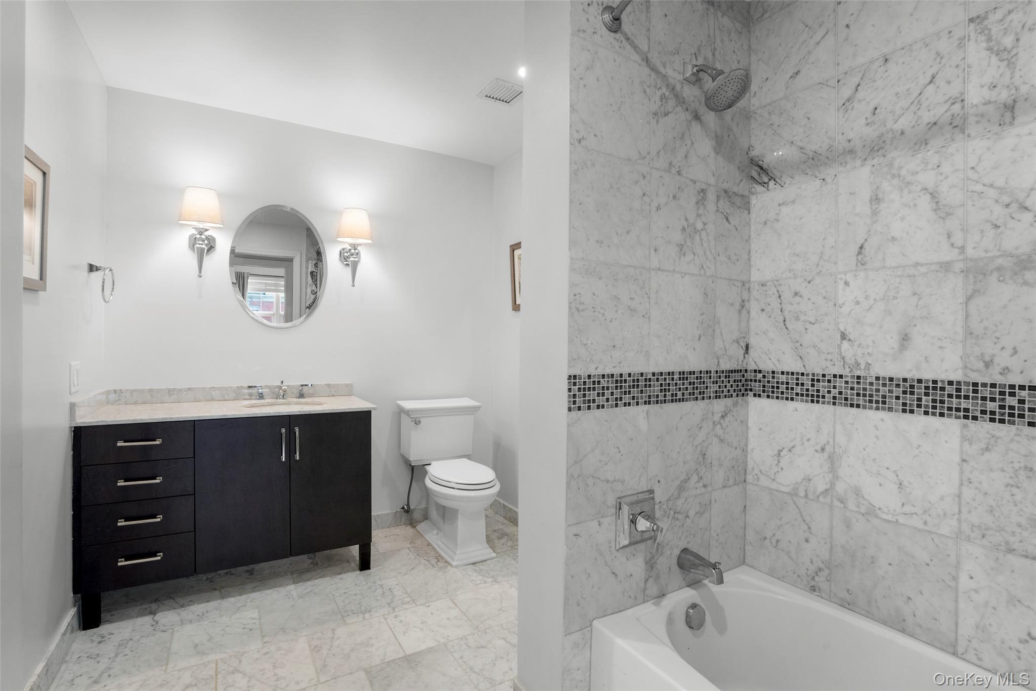 #10 photo, 10 Byron Place, Larchmont , NY 10538