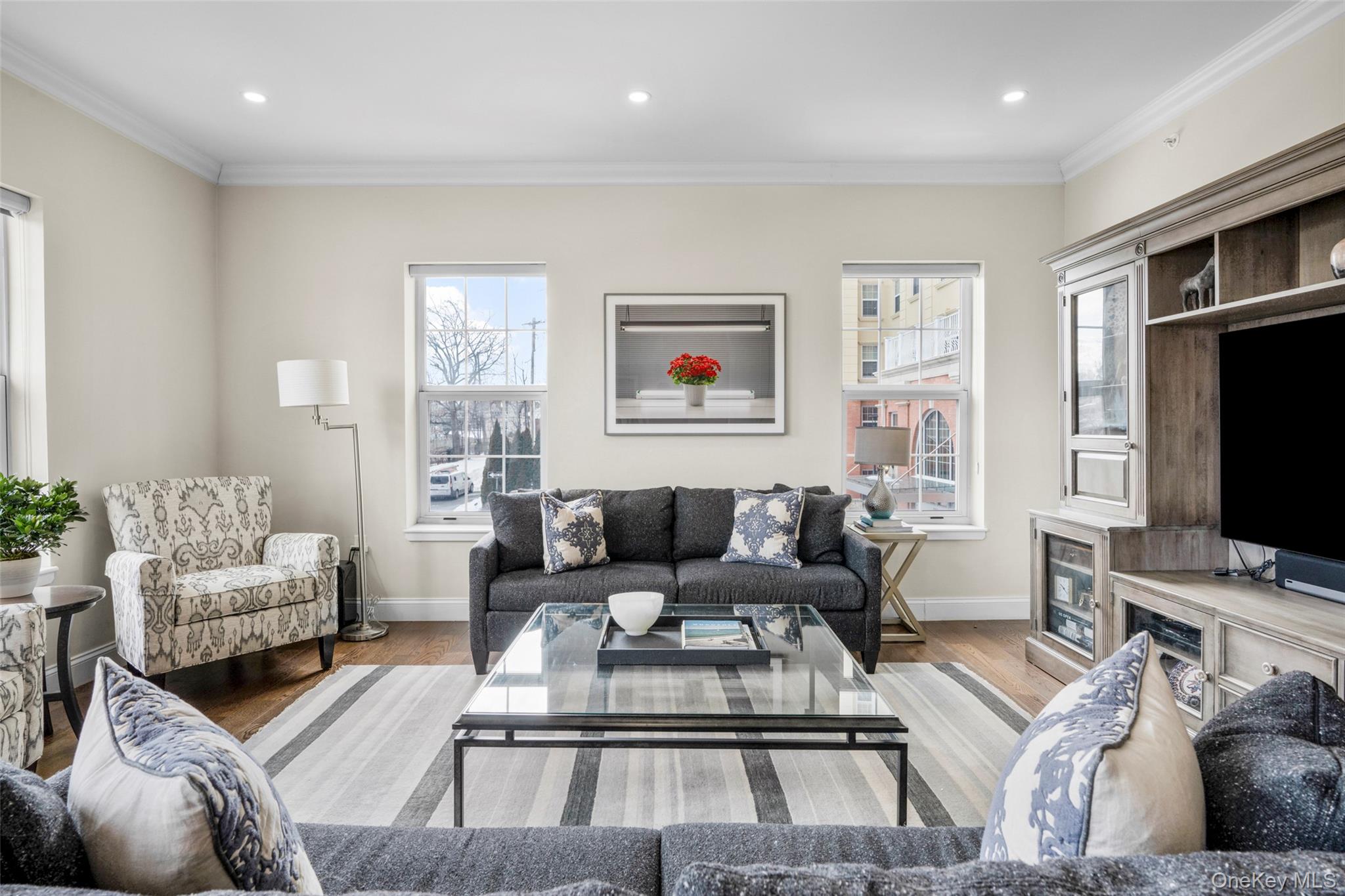 #2 photo, 10 Byron Place, Larchmont , NY 10538