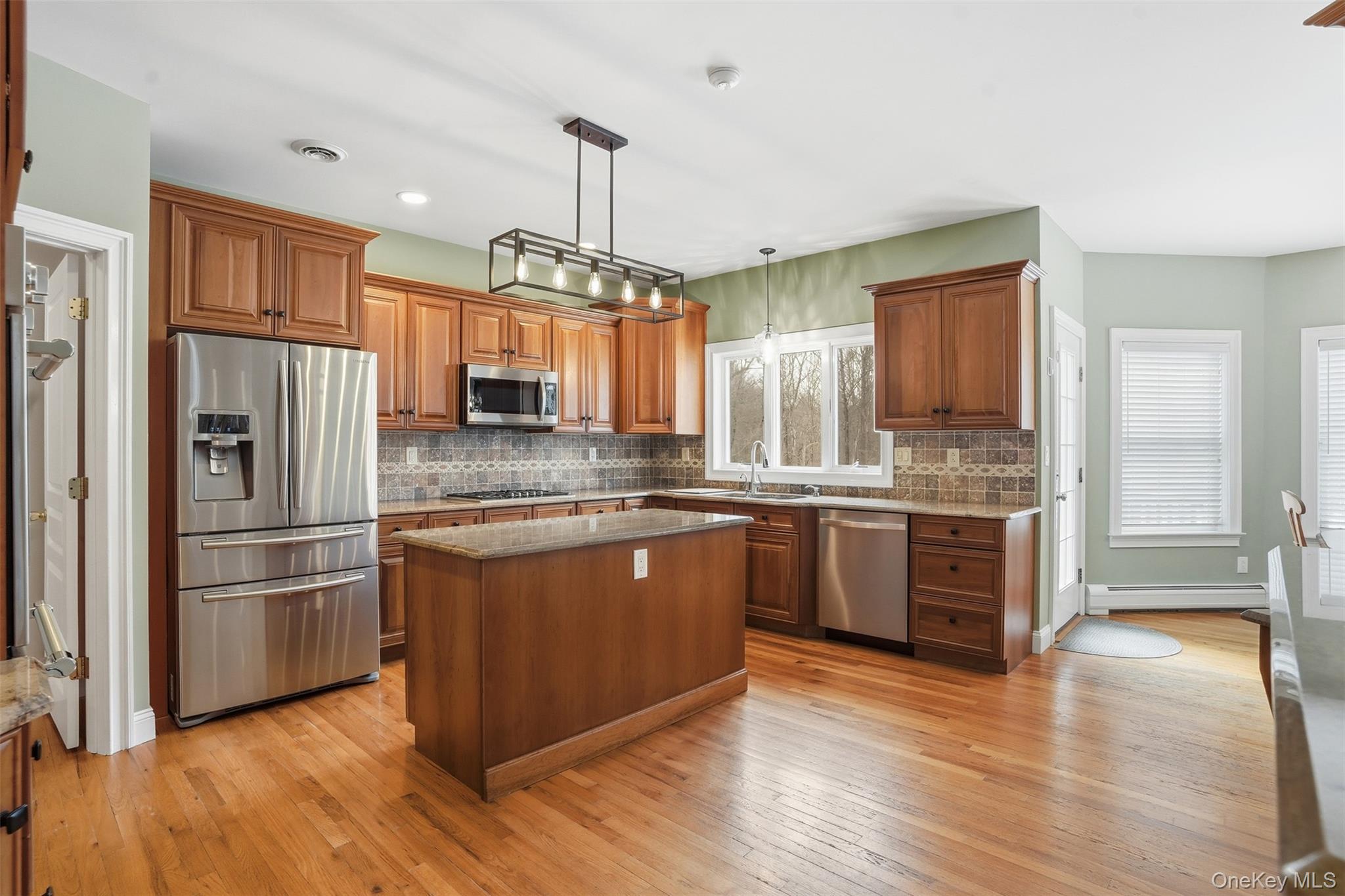 #10 photo, 24 Heritage Court, Tuxedo Park , NY 10987