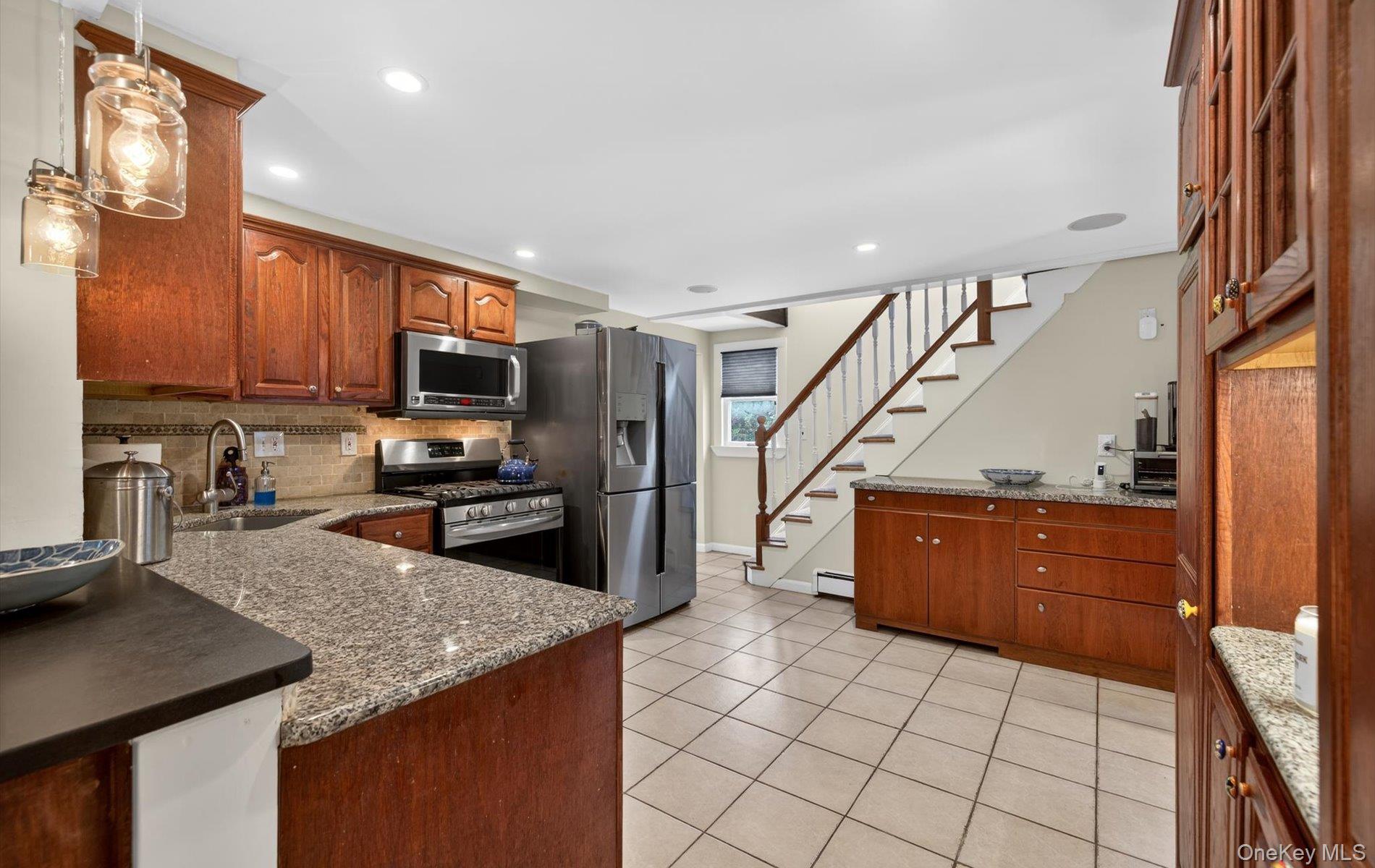 #6 photo, 92 Valentine Avenue, Glen Cove , NY 11542