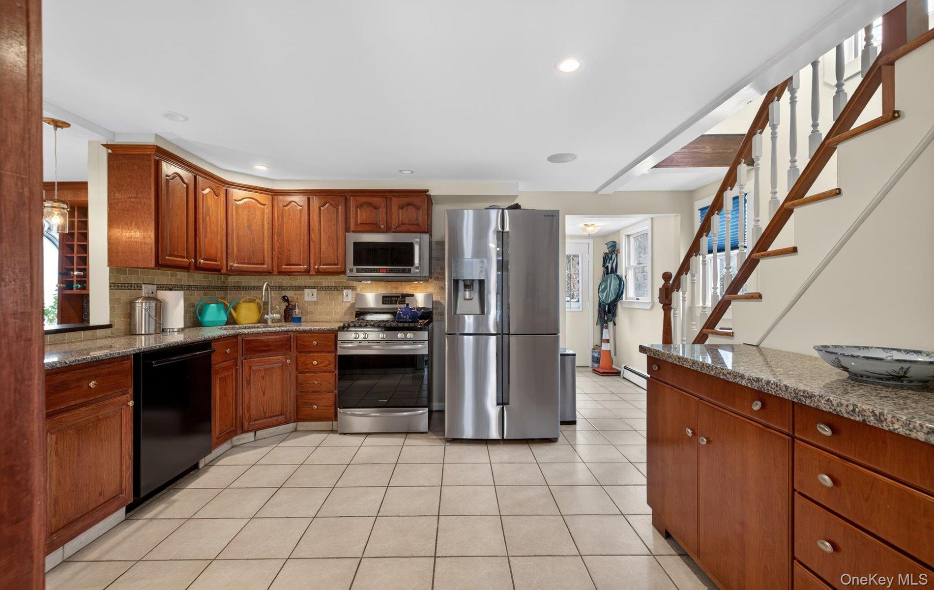 #8 photo, 92 Valentine Avenue, Glen Cove , NY 11542