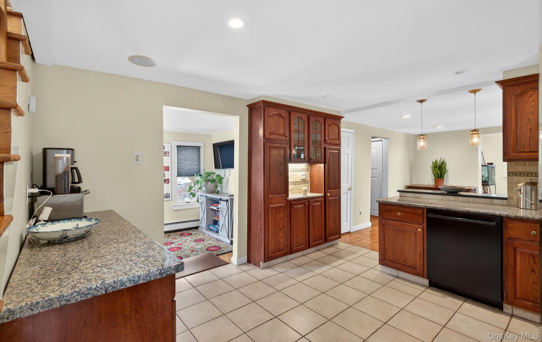 #9 photo, 92 Valentine Avenue, Glen Cove , NY 11542