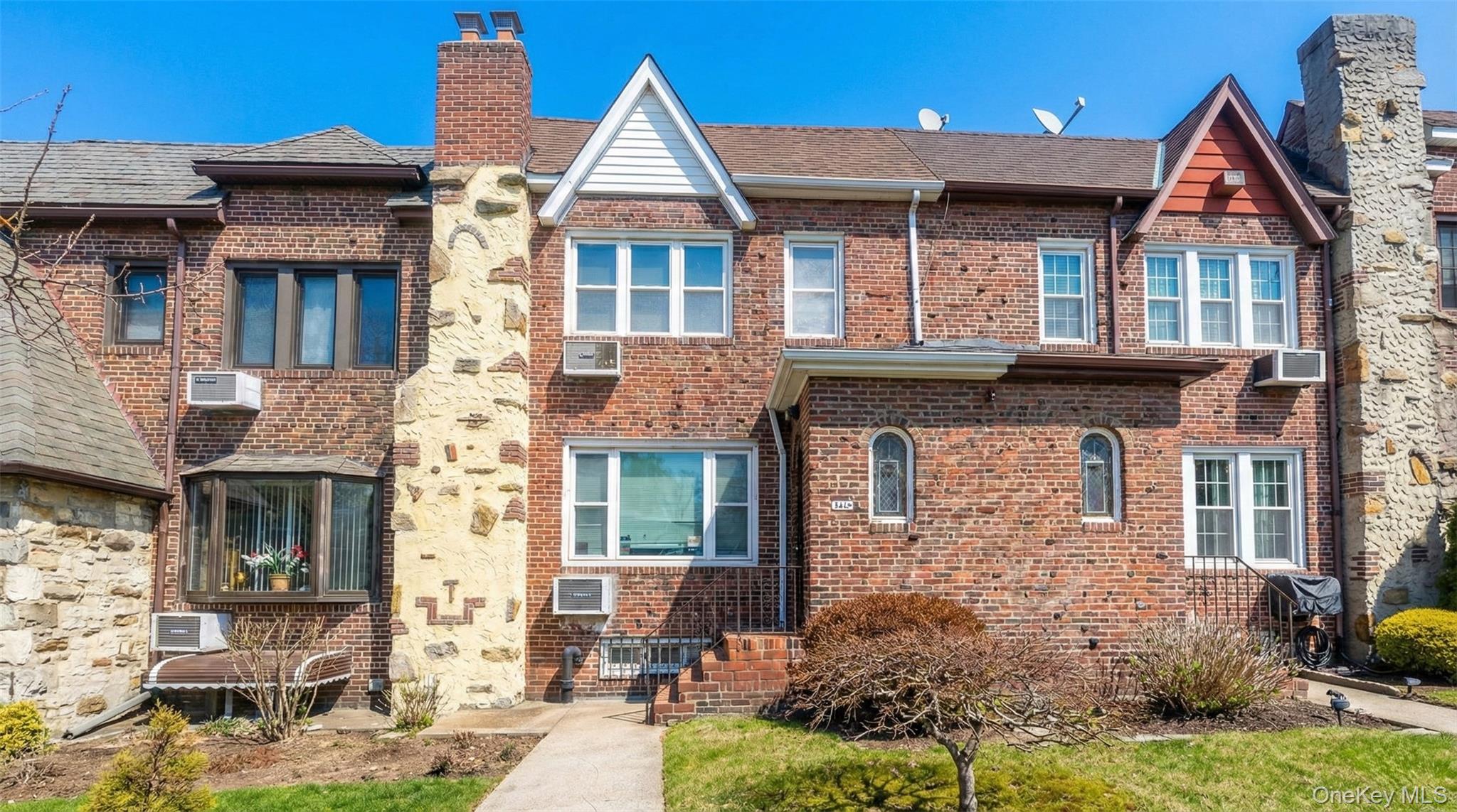 #1 photo, 64-61 82nd Place, Middle Village , NY 11379