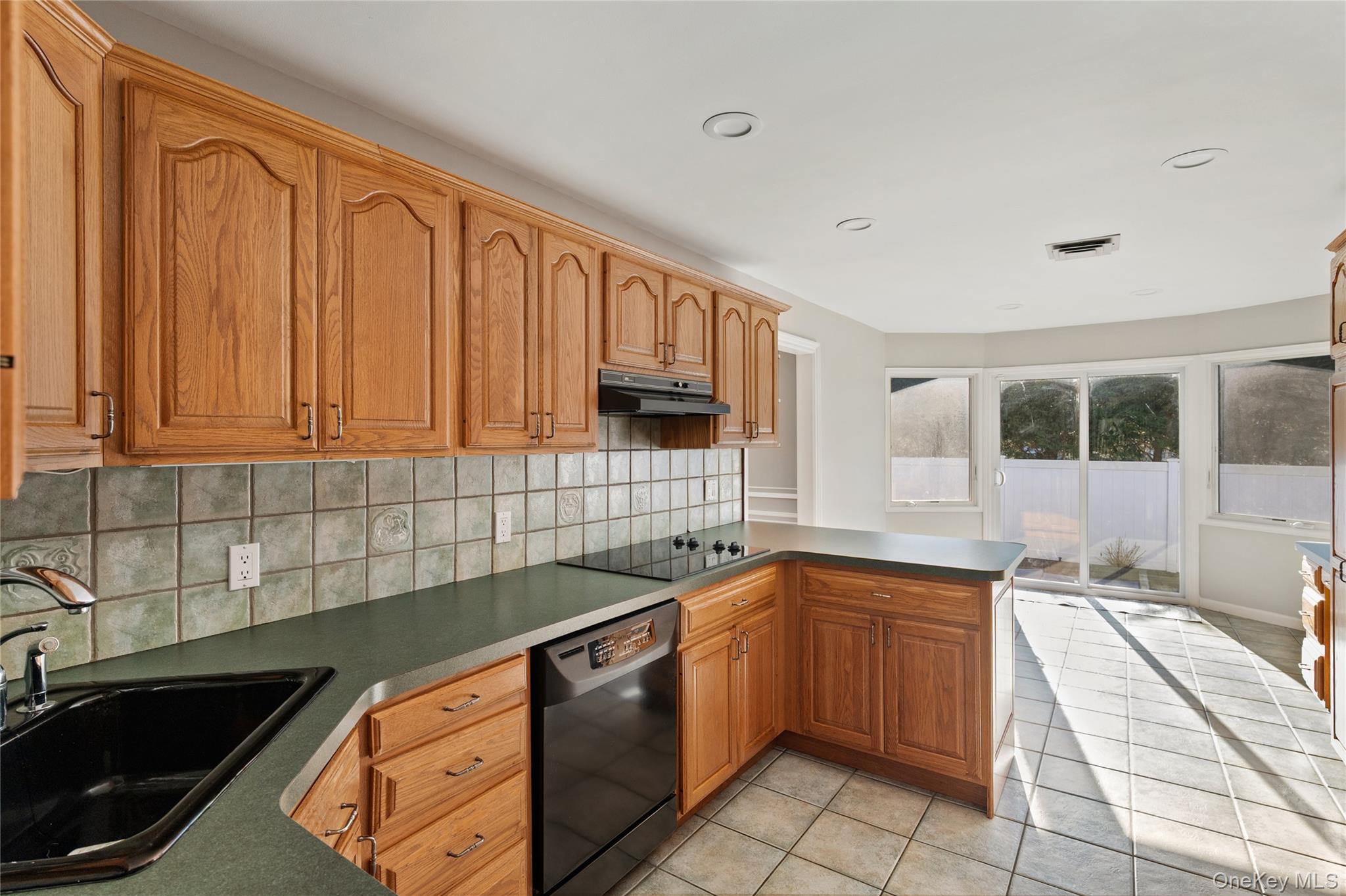 #13 photo, 148 Exeter Road, Massapequa , NY 11758