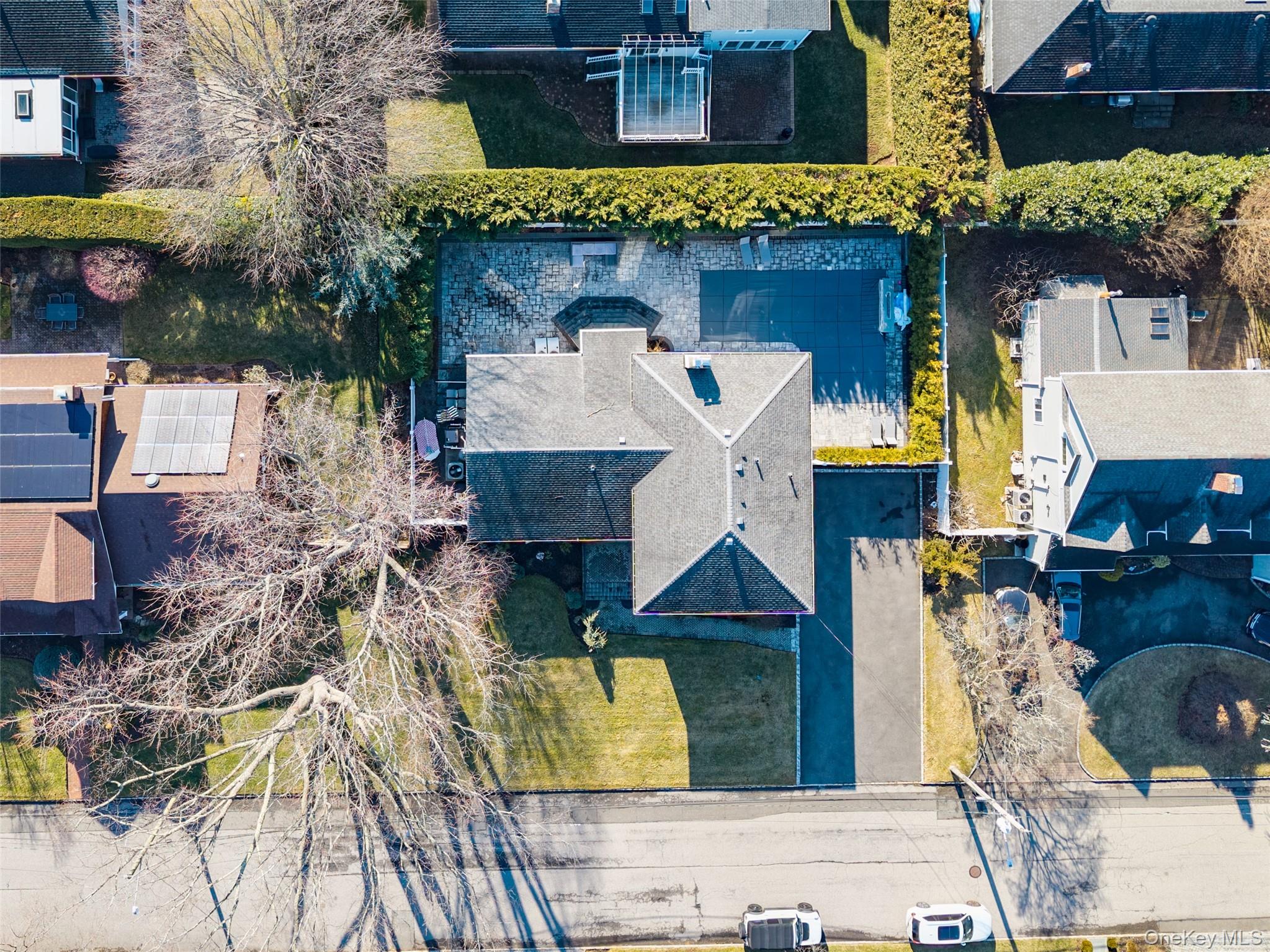 #8 photo, 148 Exeter Road, Massapequa , NY 11758