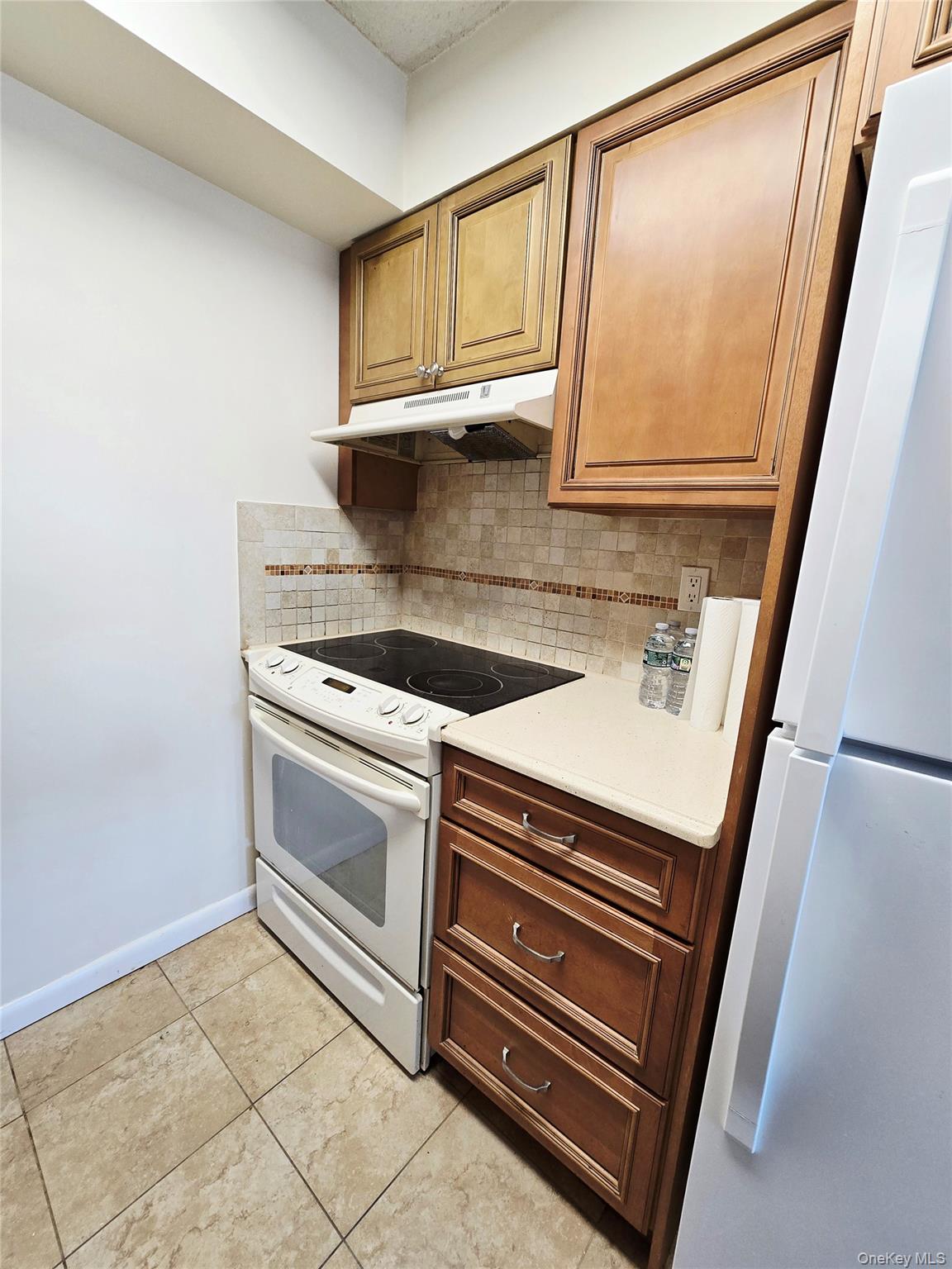 #5 photo, 142 Main Street, Mineola , NY 11501