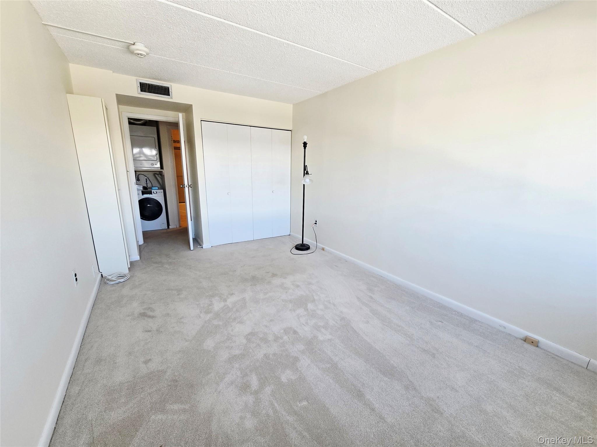 #9 photo, 142 Main Street, Mineola , NY 11501