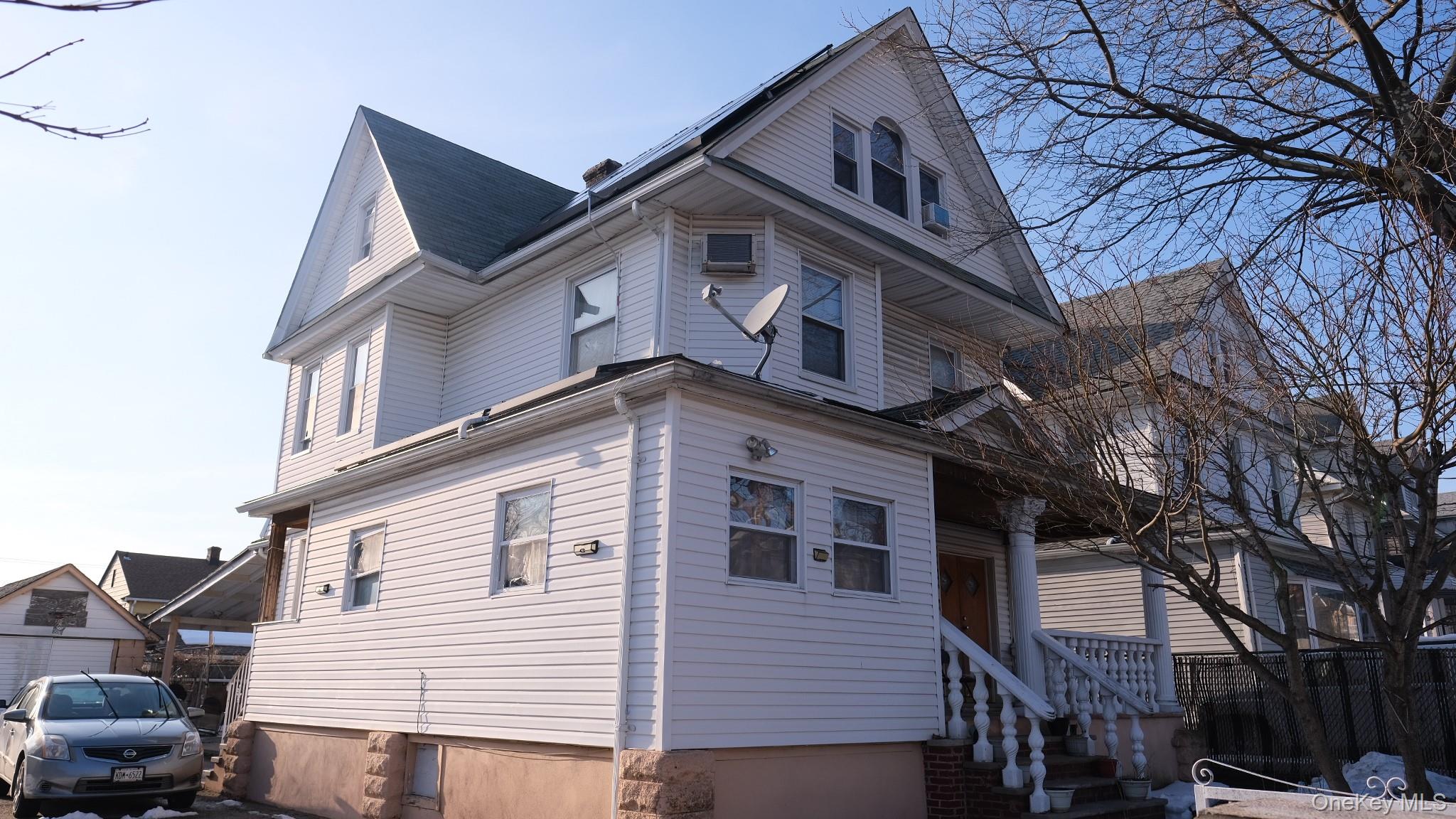 #2 photo, 10556 135th Street, Richmond Hill , NY 11419