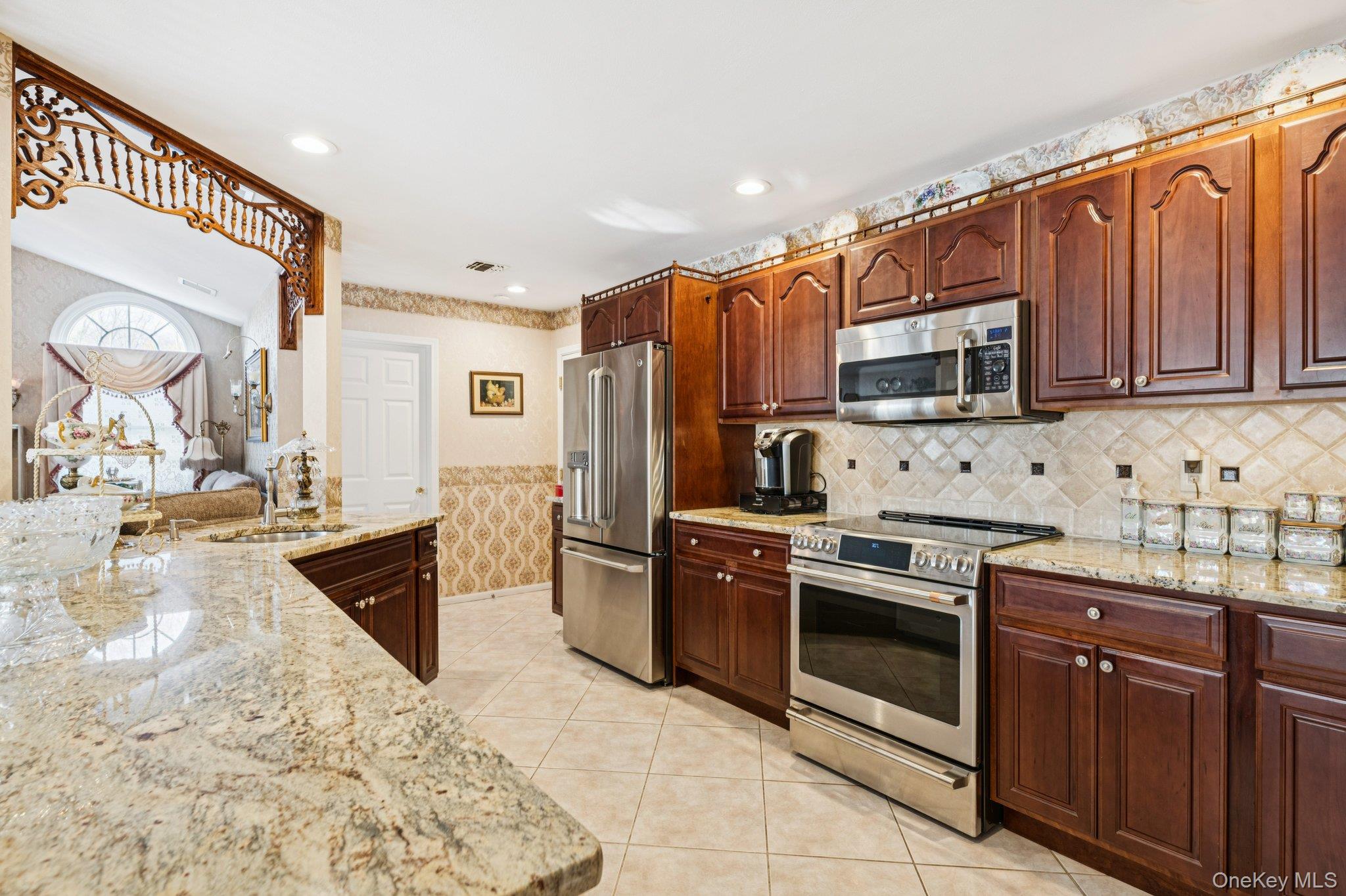 #13 photo, 48 Neil Drive, Farmingville , NY 11738