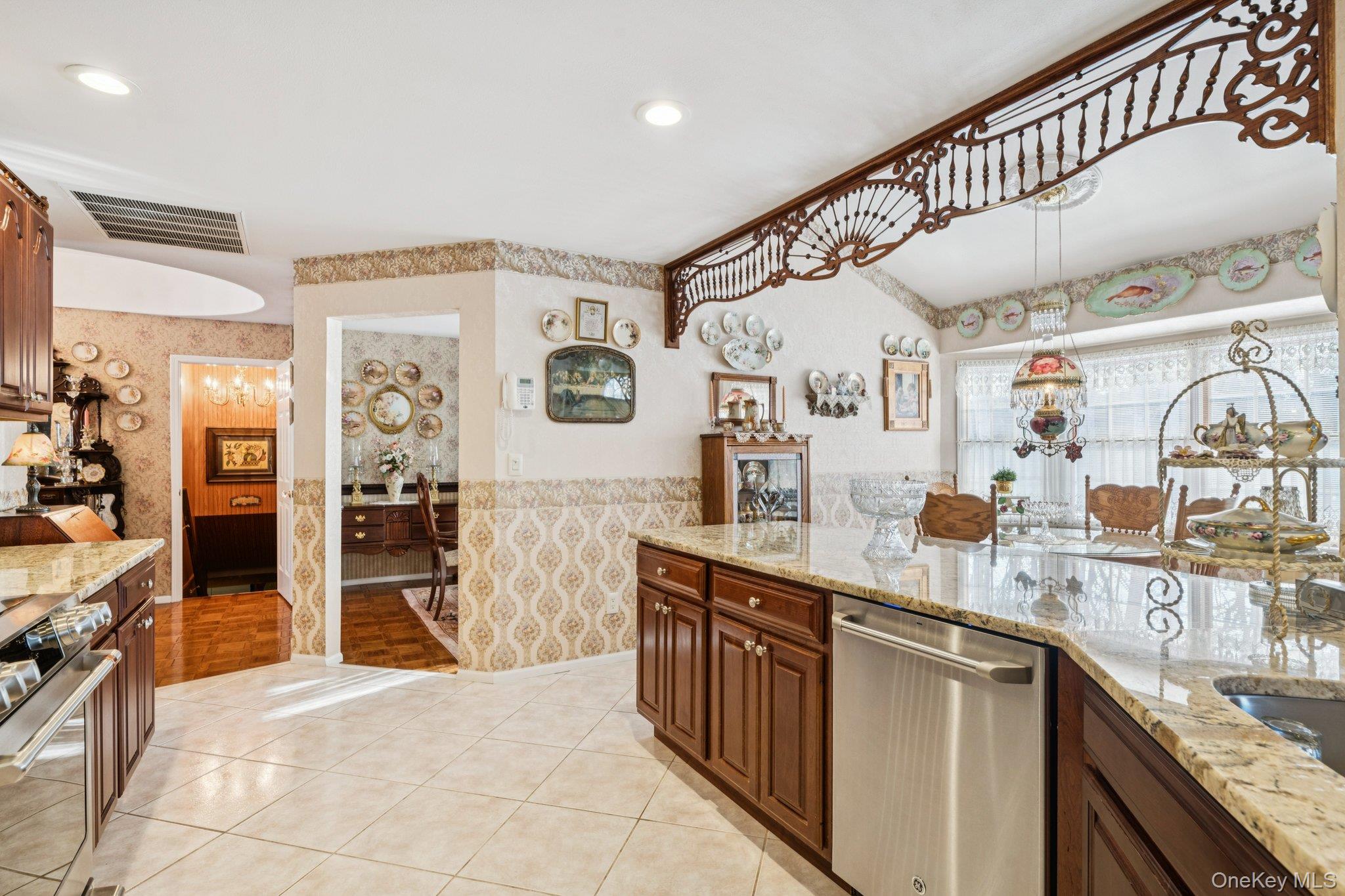 #16 photo, 48 Neil Drive, Farmingville , NY 11738