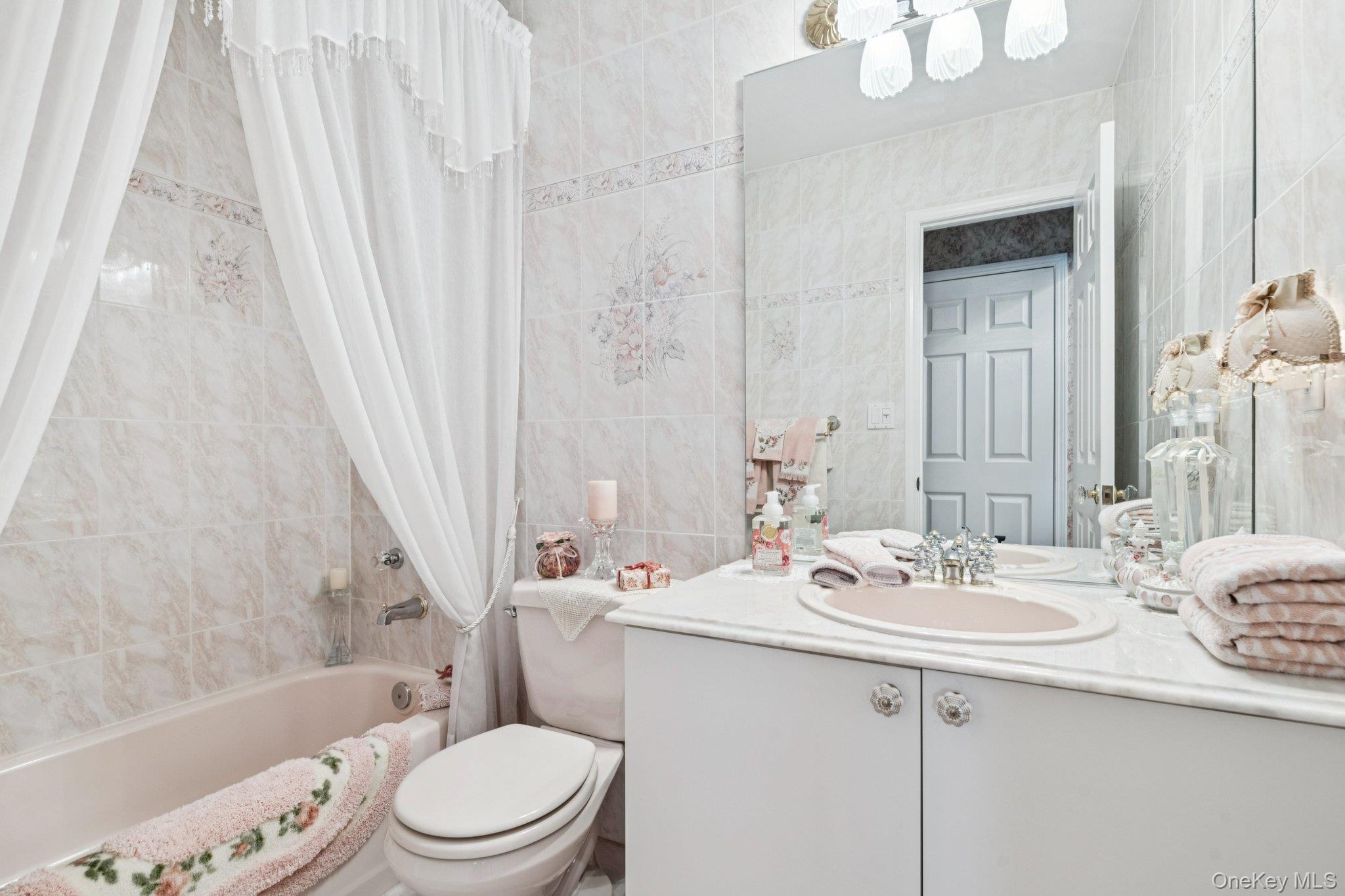 #19 photo, 48 Neil Drive, Farmingville , NY 11738