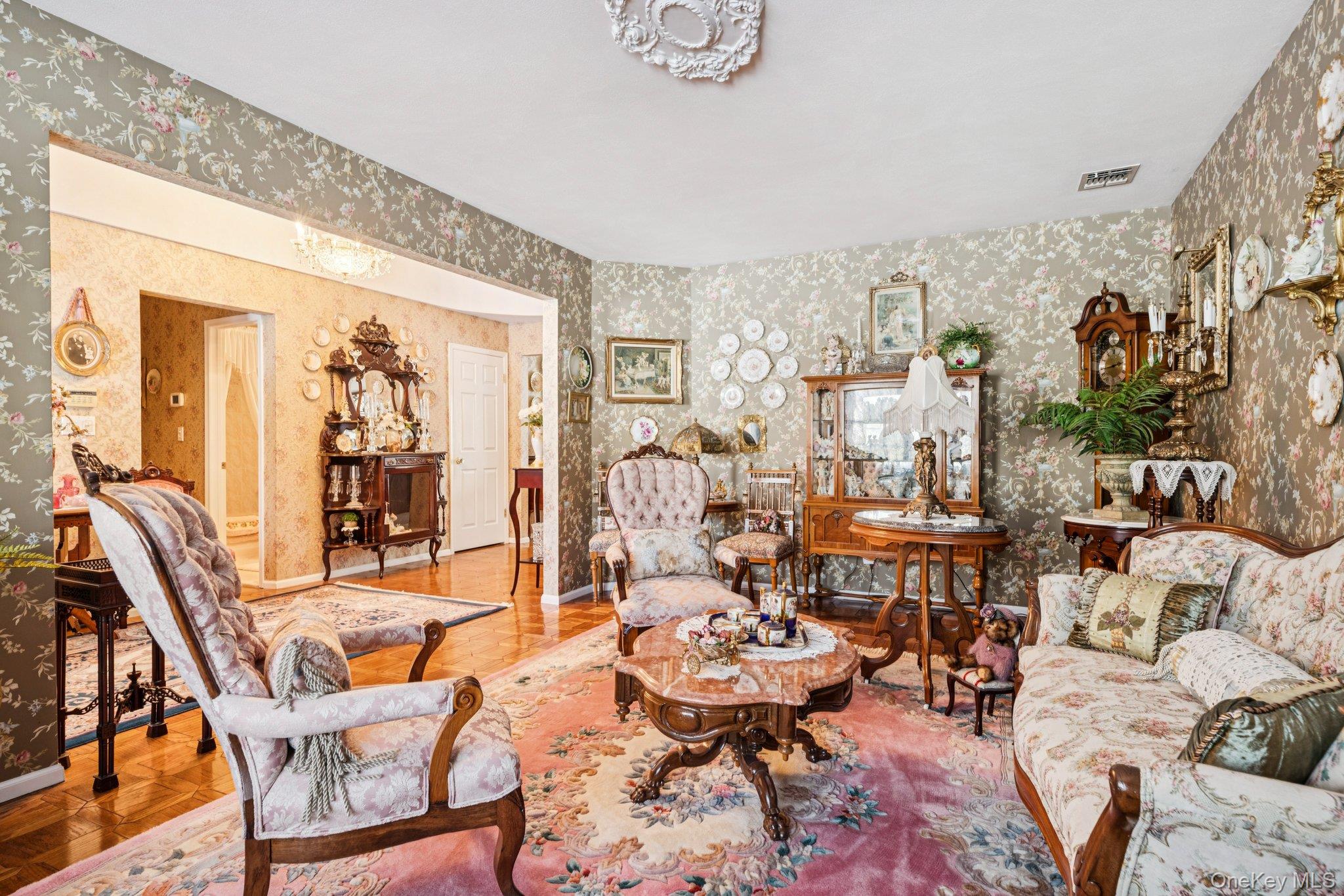 #9 photo, 48 Neil Drive, Farmingville , NY 11738