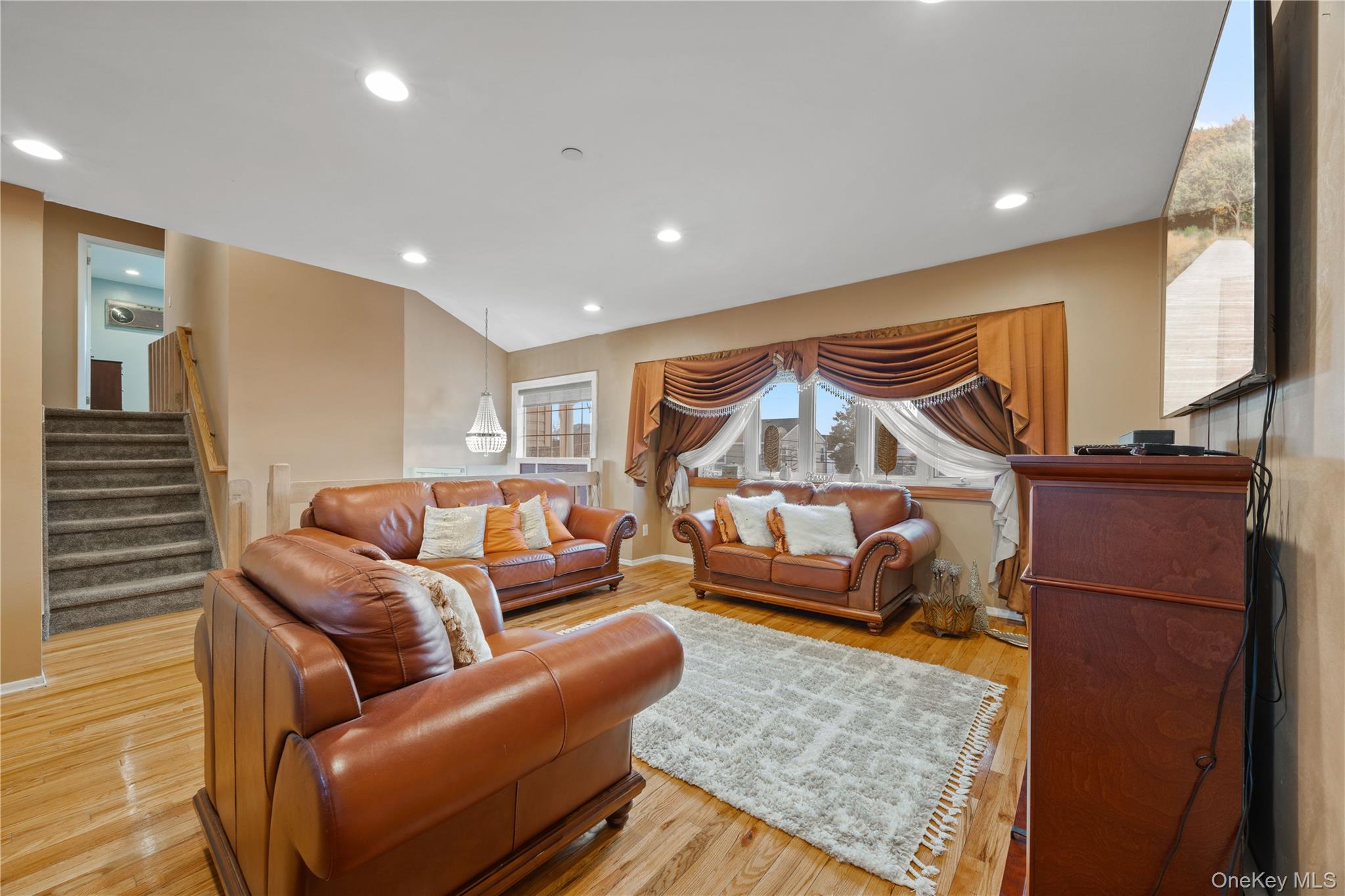 #4 photo, 51 Irving Avenue, Freeport , NY 11520