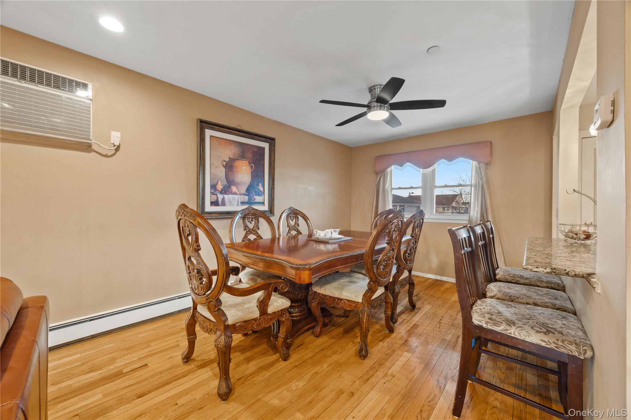 #5 photo, 51 Irving Avenue, Freeport , NY 11520