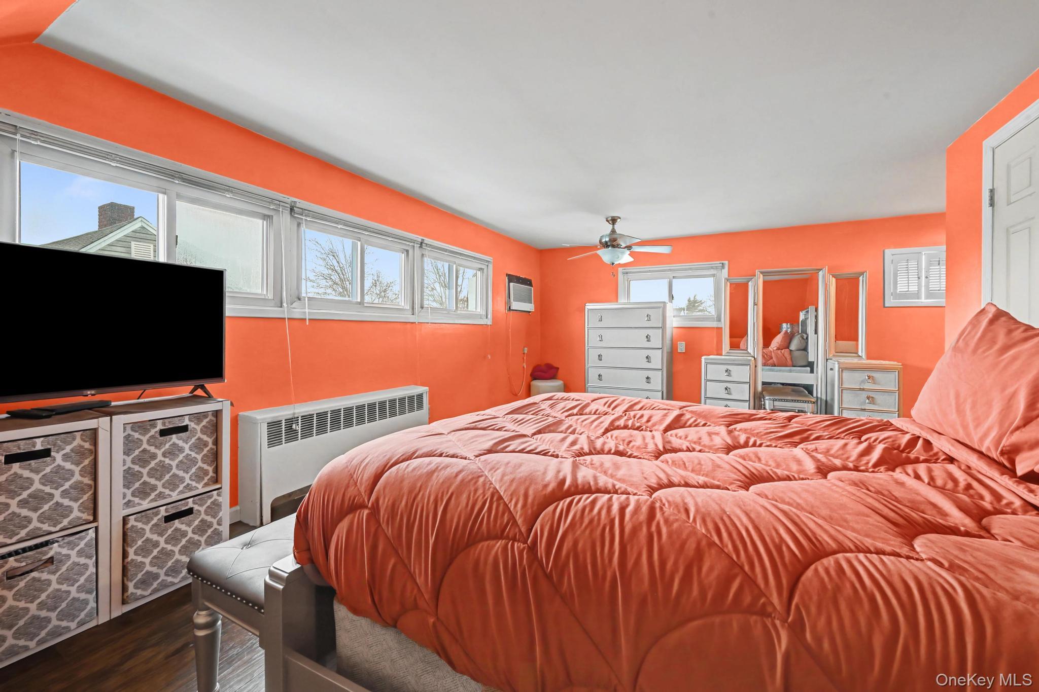 #14 photo, 16 Starlight Lane, Levittown , NY 11756