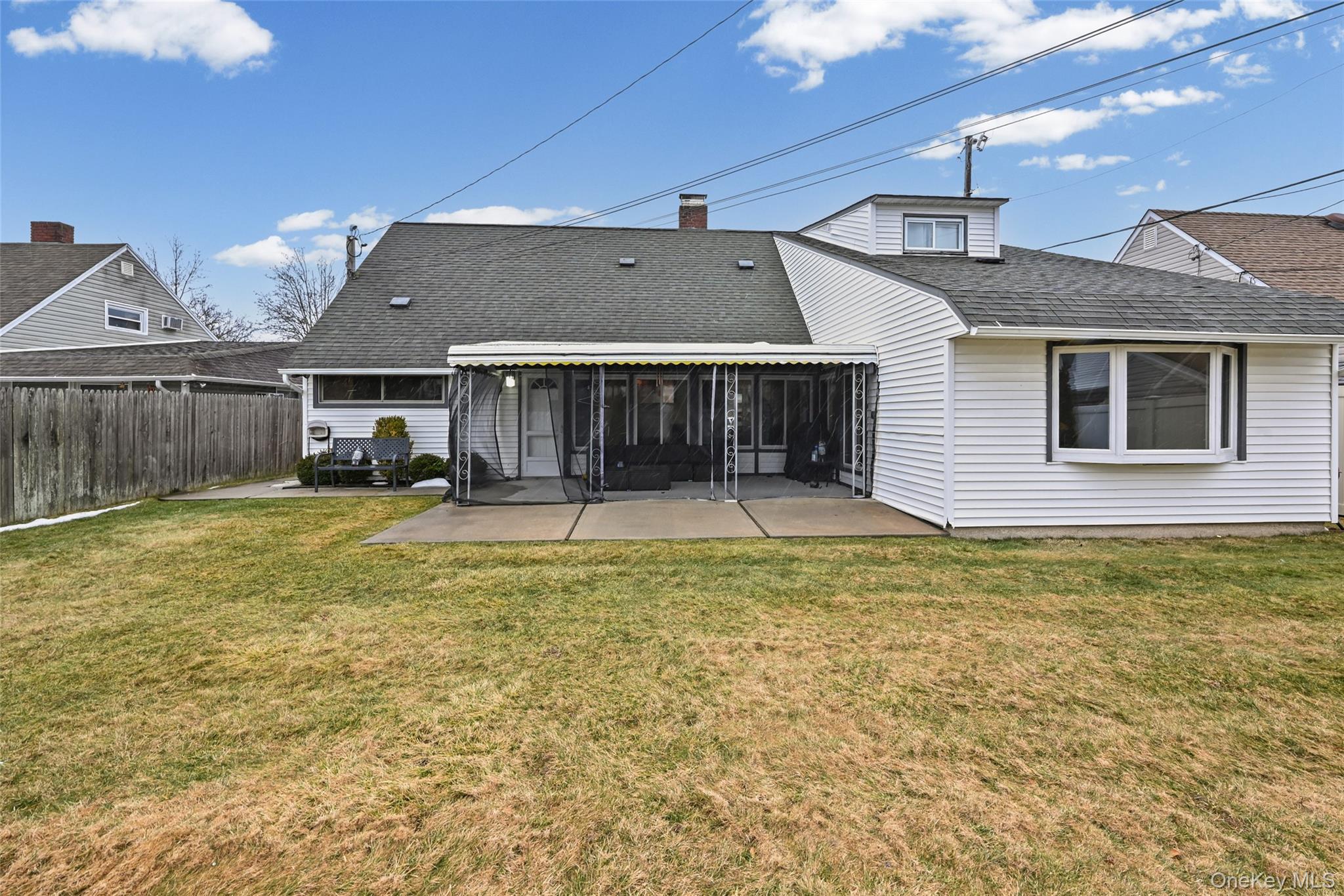 #6 photo, 16 Starlight Lane, Levittown , NY 11756