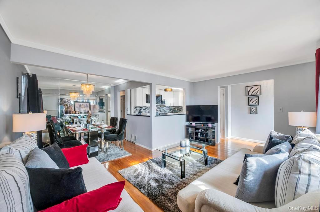 #11 photo, 488 Pershing Blvd, 长岛 Rockville Centre , NY 11570