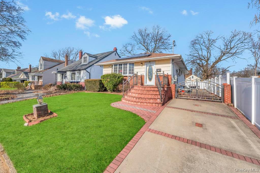 #3 photo, 488 Pershing Blvd, 长岛 Rockville Centre , NY 11570