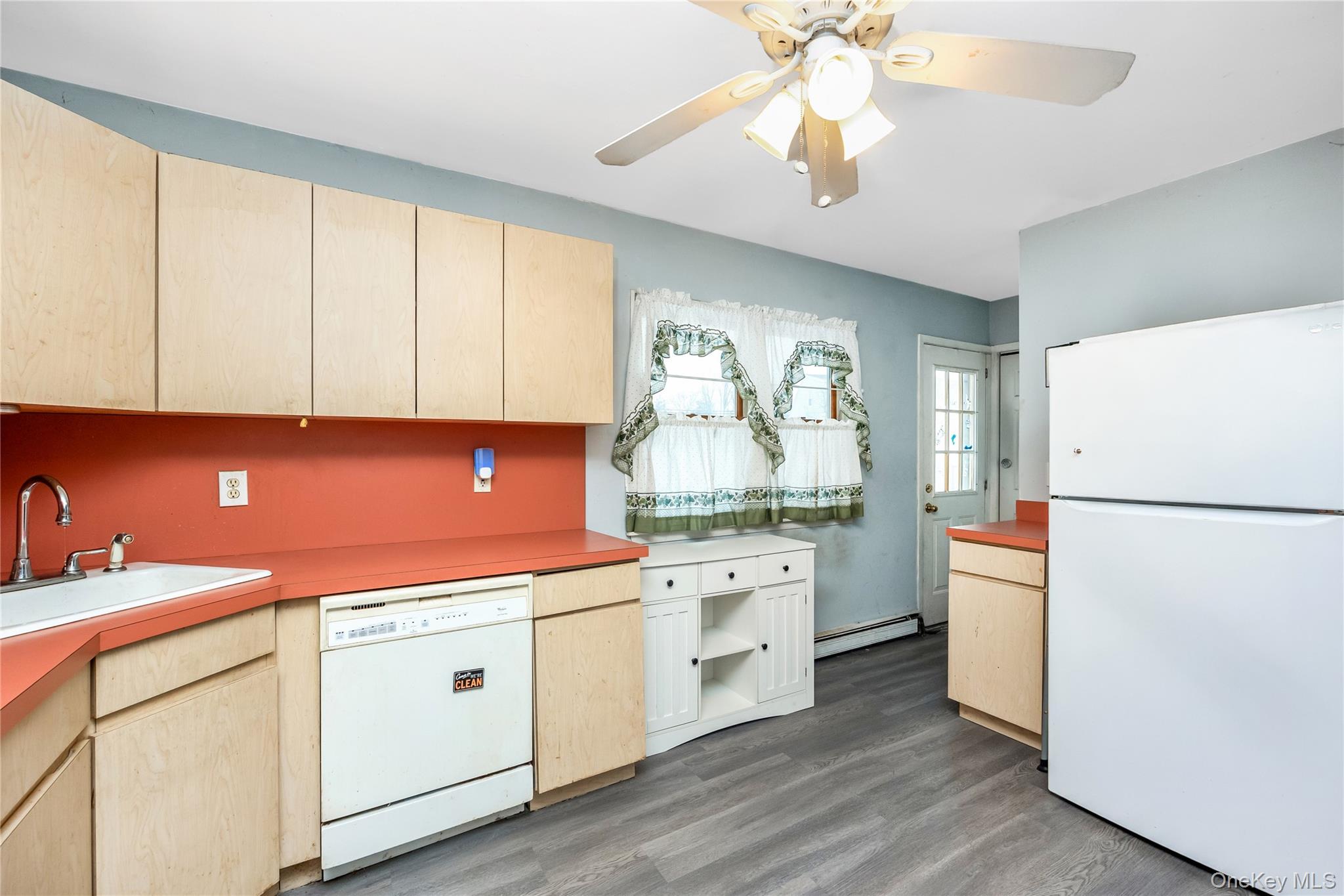 #10 photo, 8 Carmans Court, Farmingdale , NY 11735