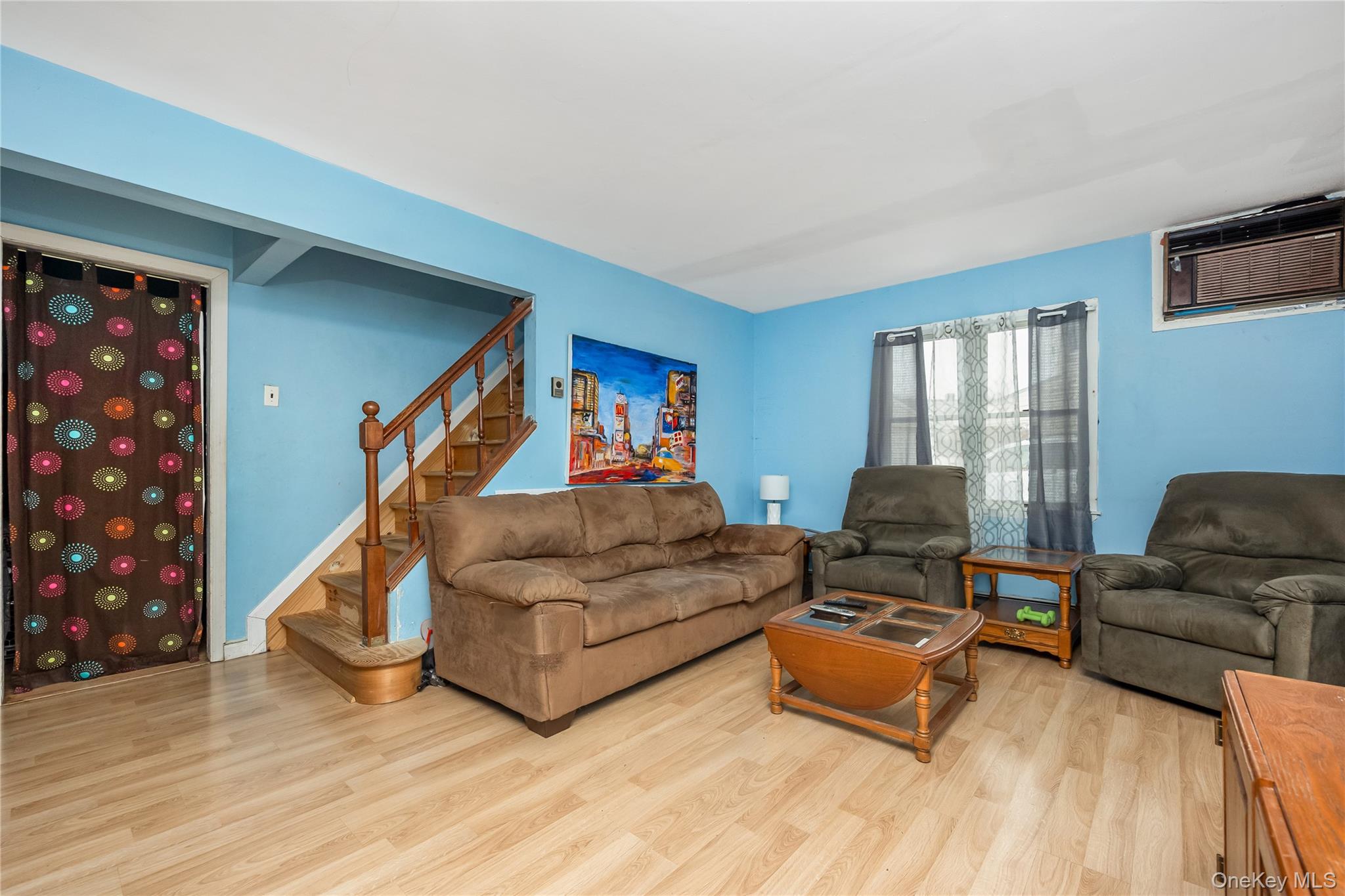 #6 photo, 8 Carmans Court, Farmingdale , NY 11735