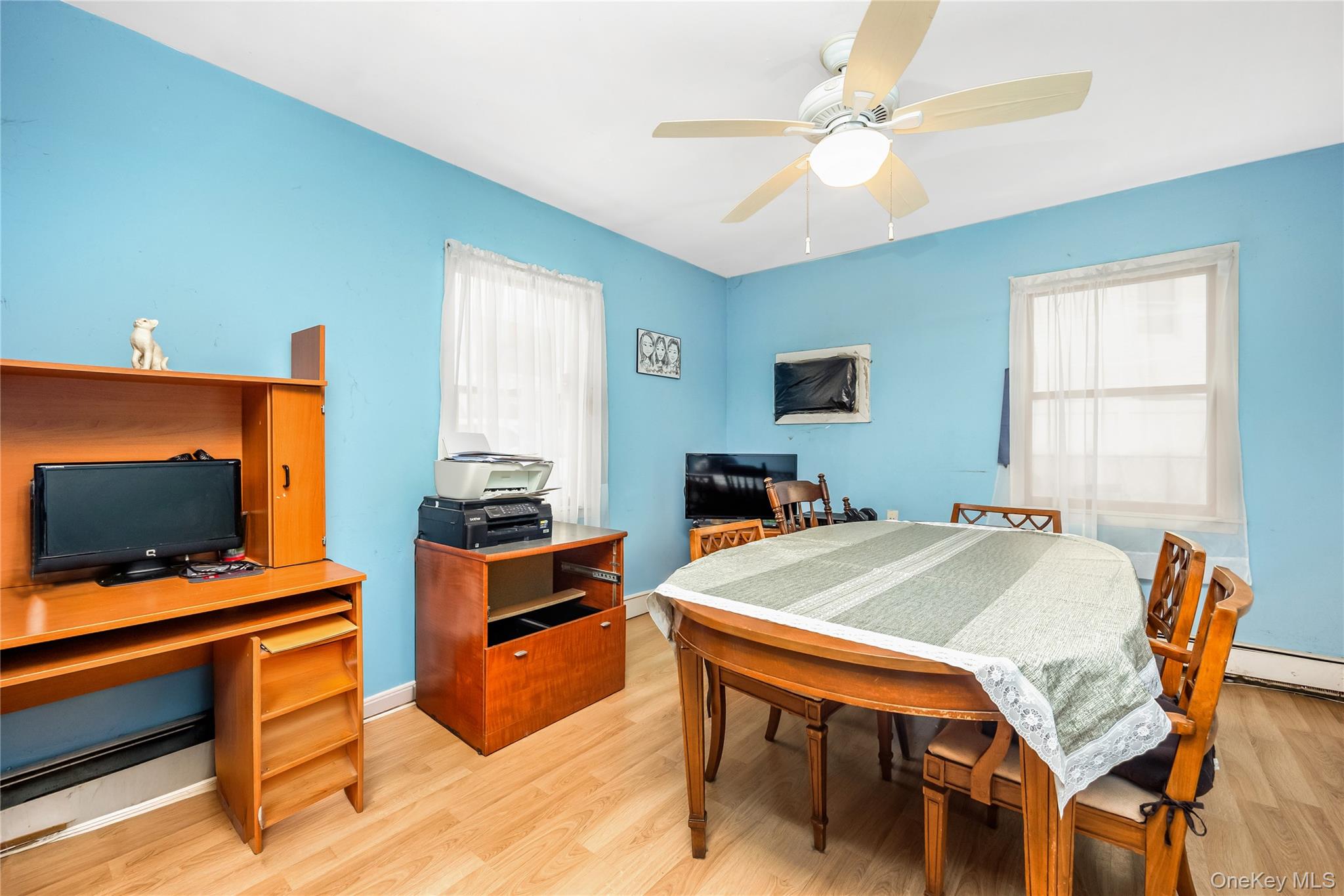 #7 photo, 8 Carmans Court, Farmingdale , NY 11735