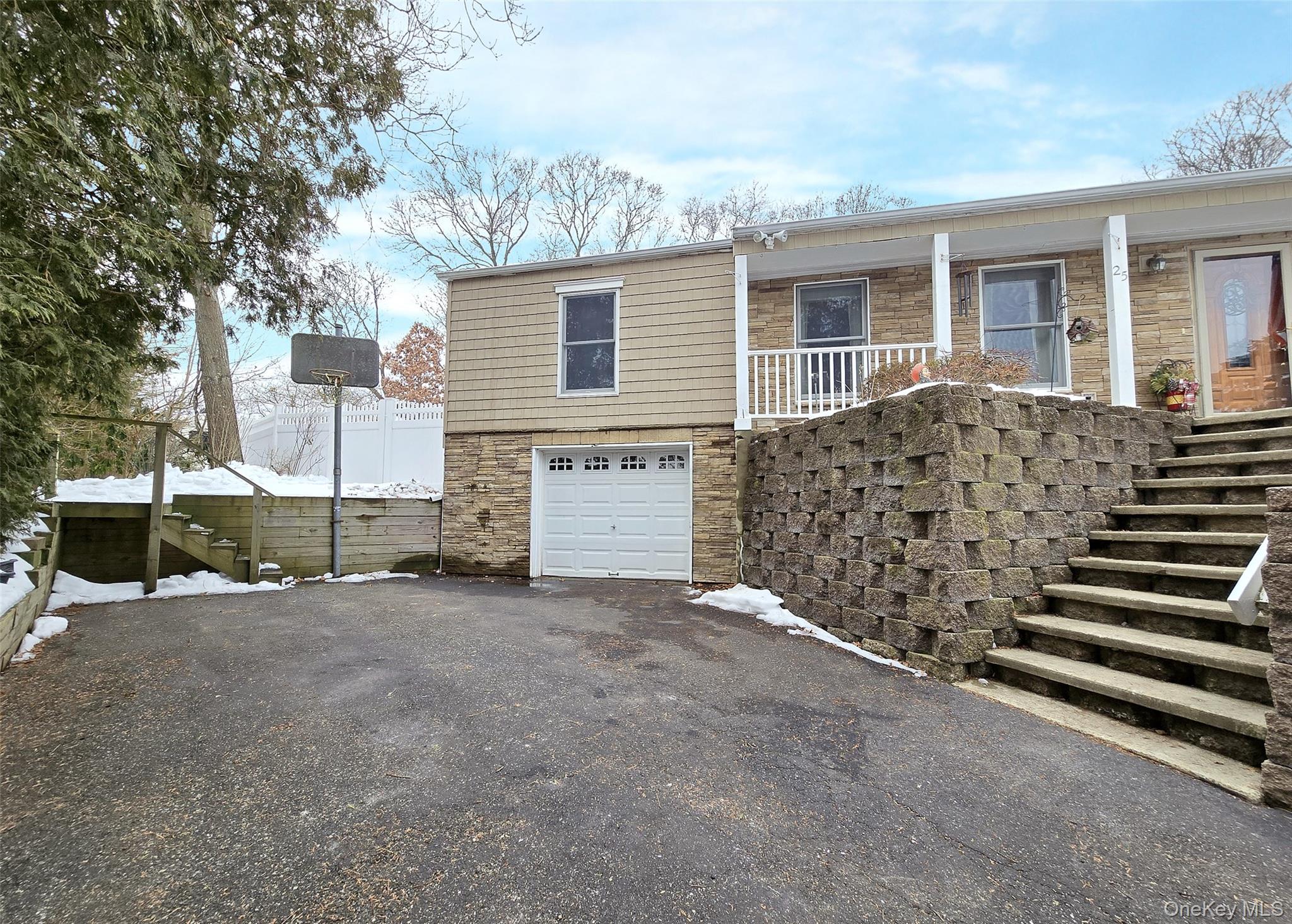 #2 photo, 25 Spruceton Street, Selden , NY 11784