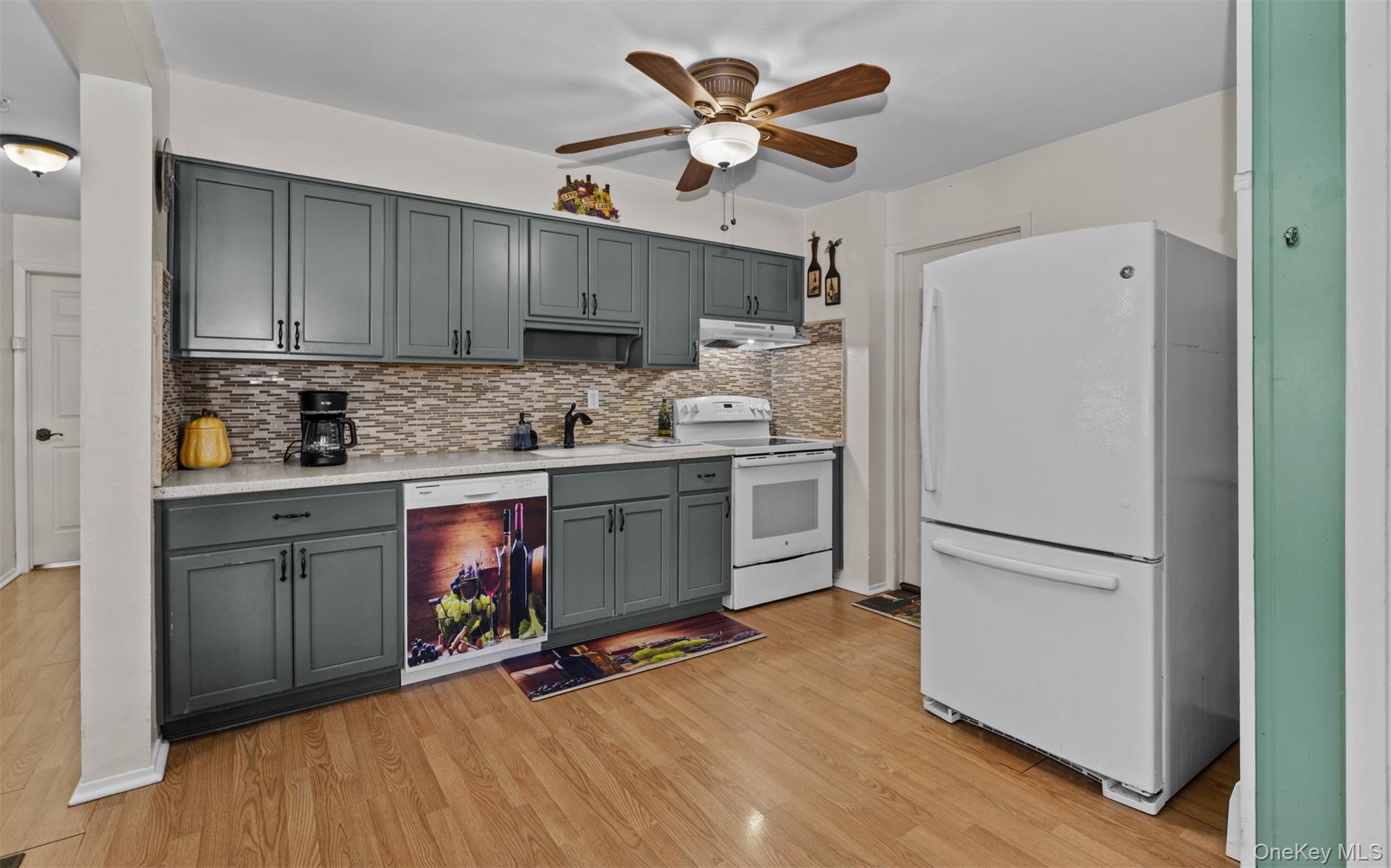 #12 photo, 447 China Road, Sayville , NY 11782