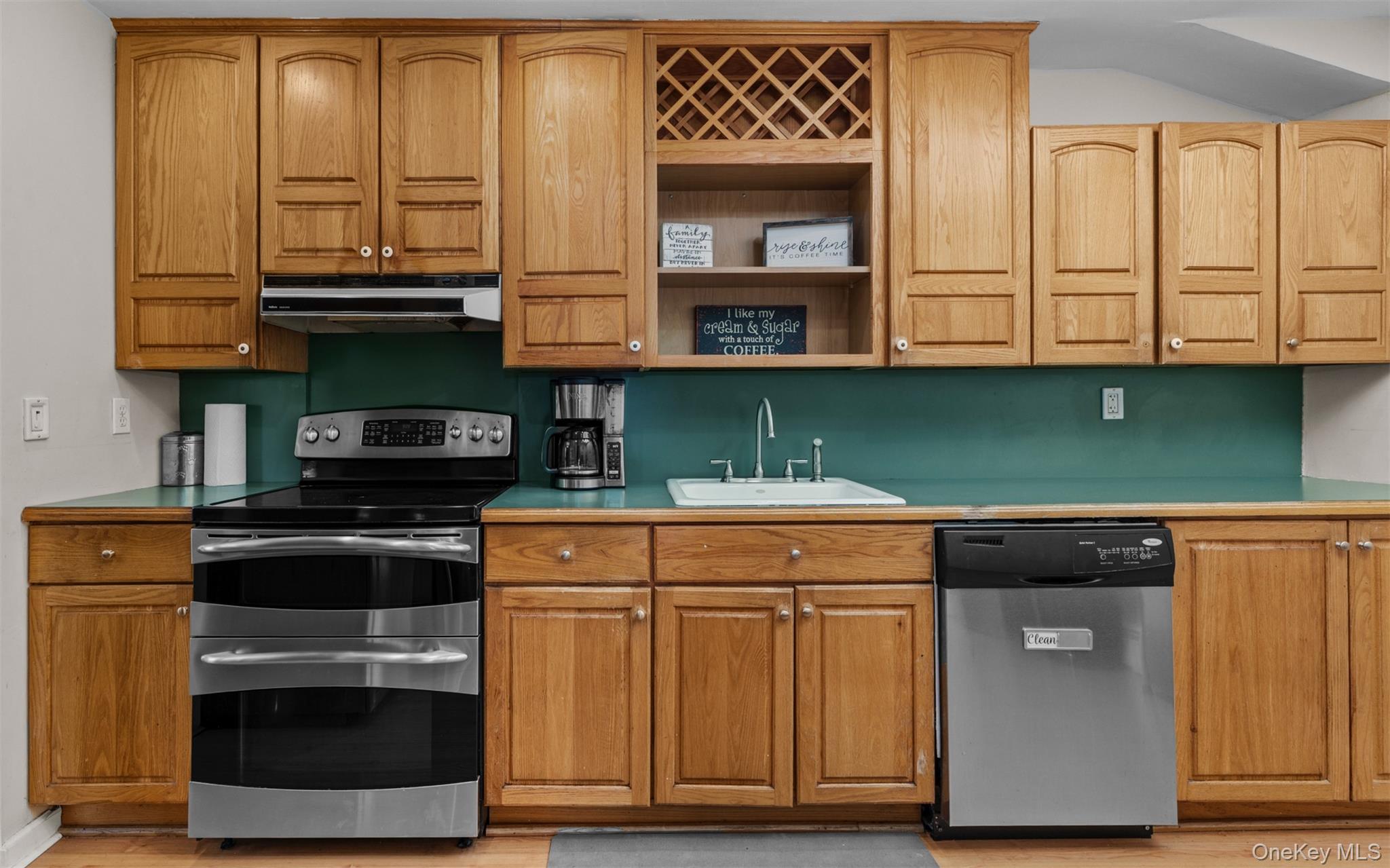 #4 photo, 447 China Road, Sayville , NY 11782