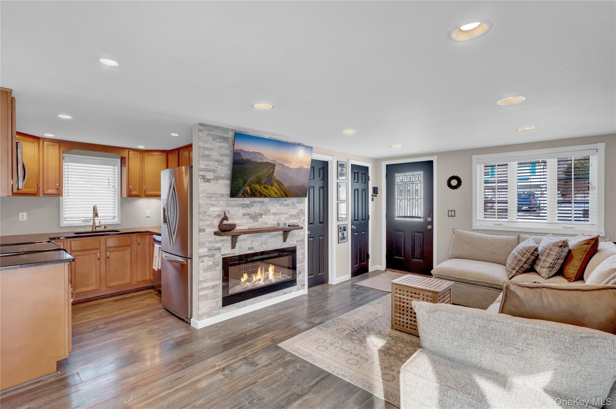 #7 photo, 16 Magnolia Drive, Kings Park , NY 11754